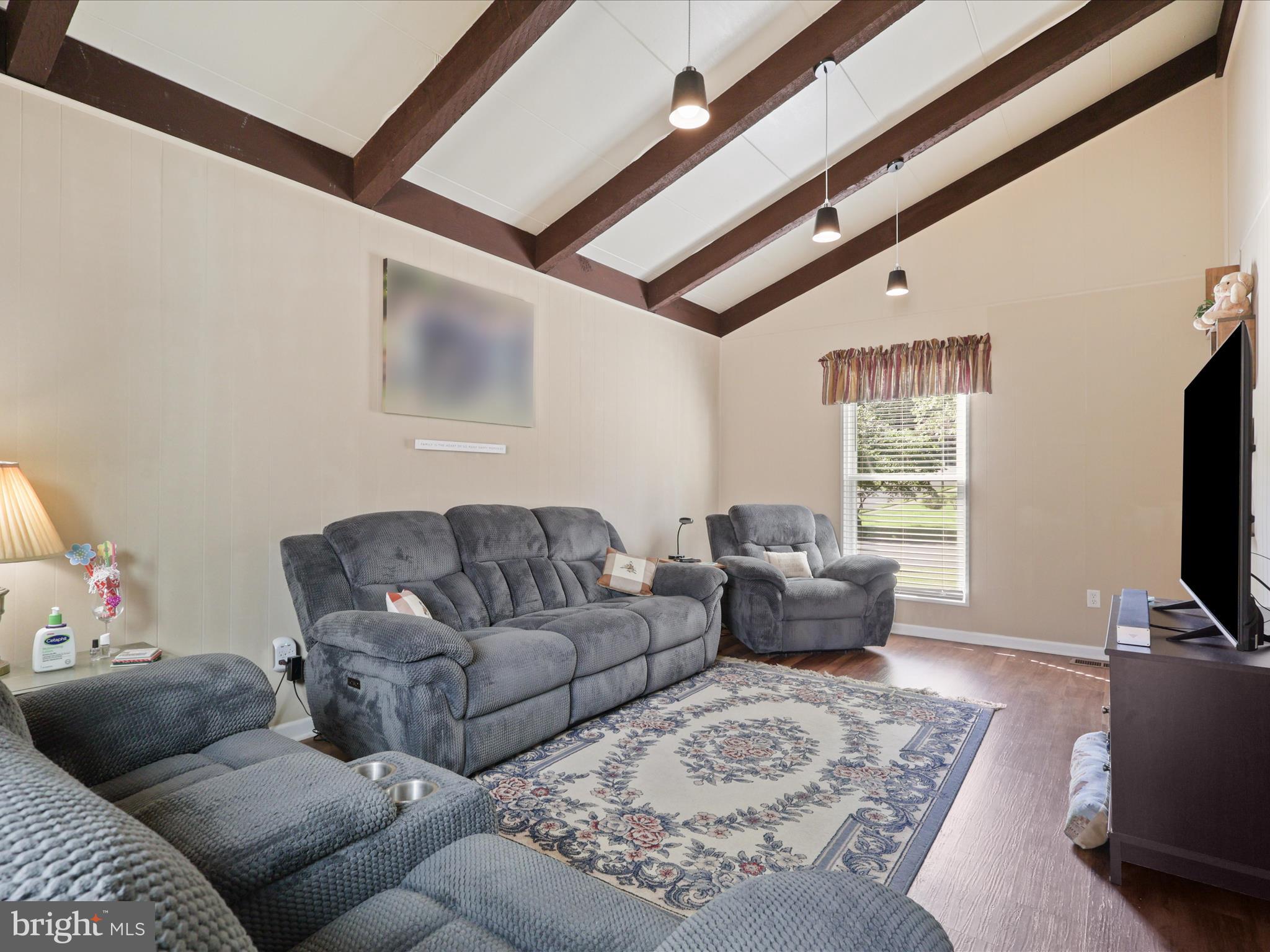 9035 Andromeda Dr
