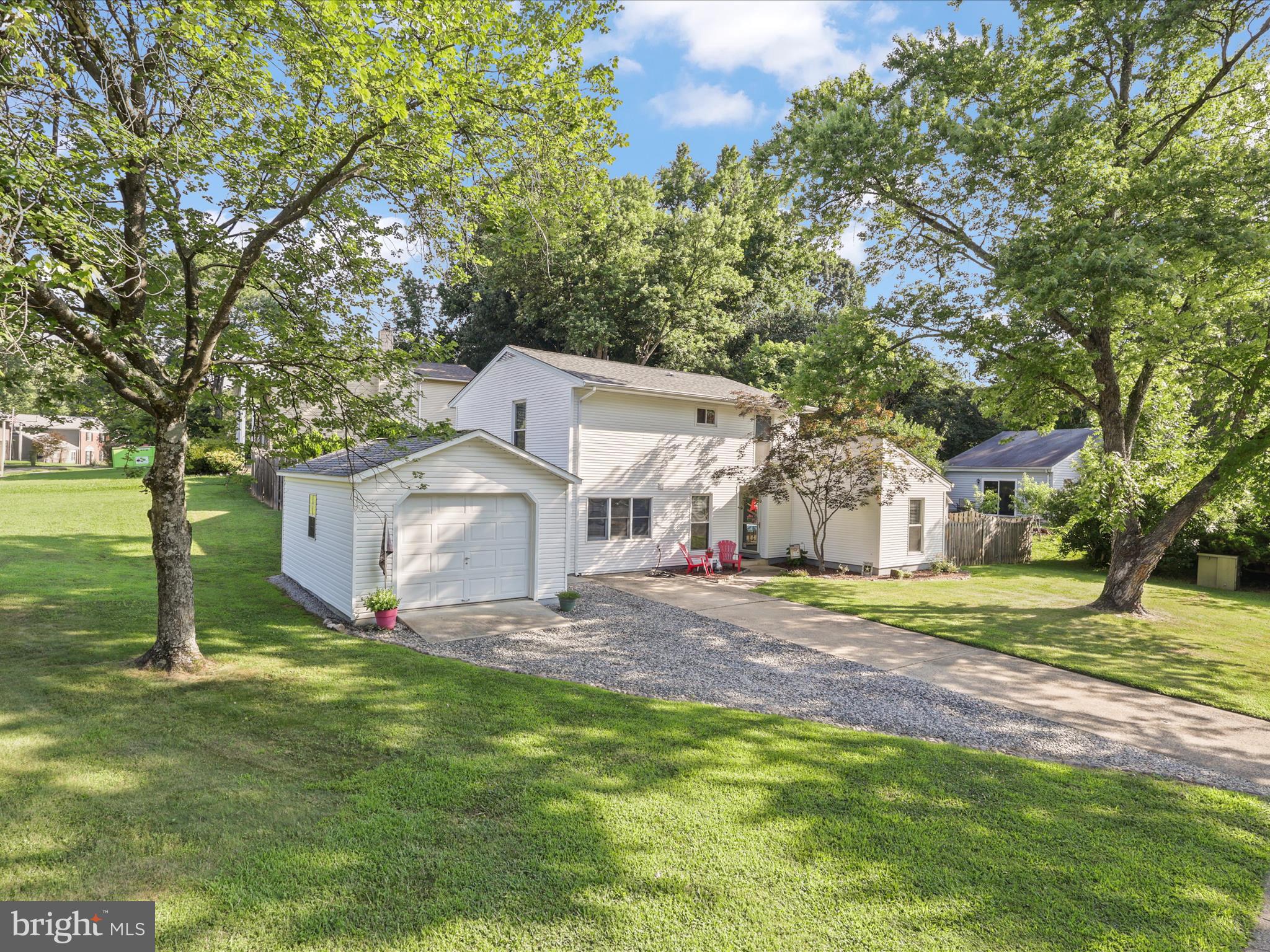 9035 Andromeda Dr