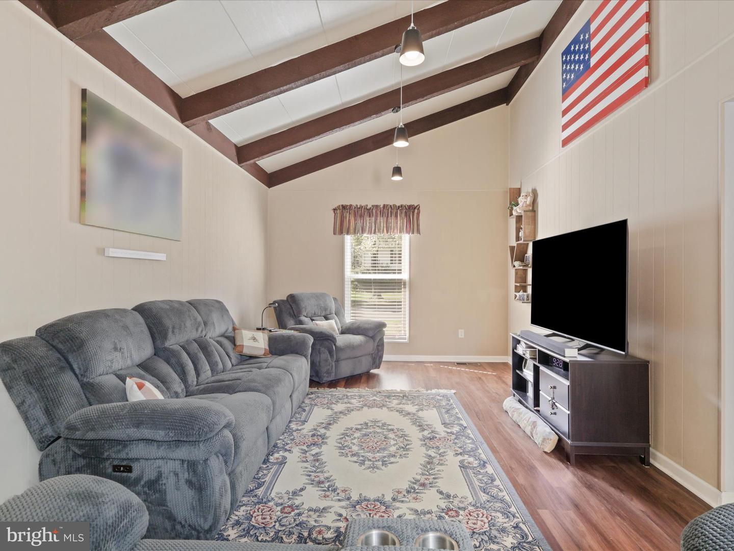9035 Andromeda Dr