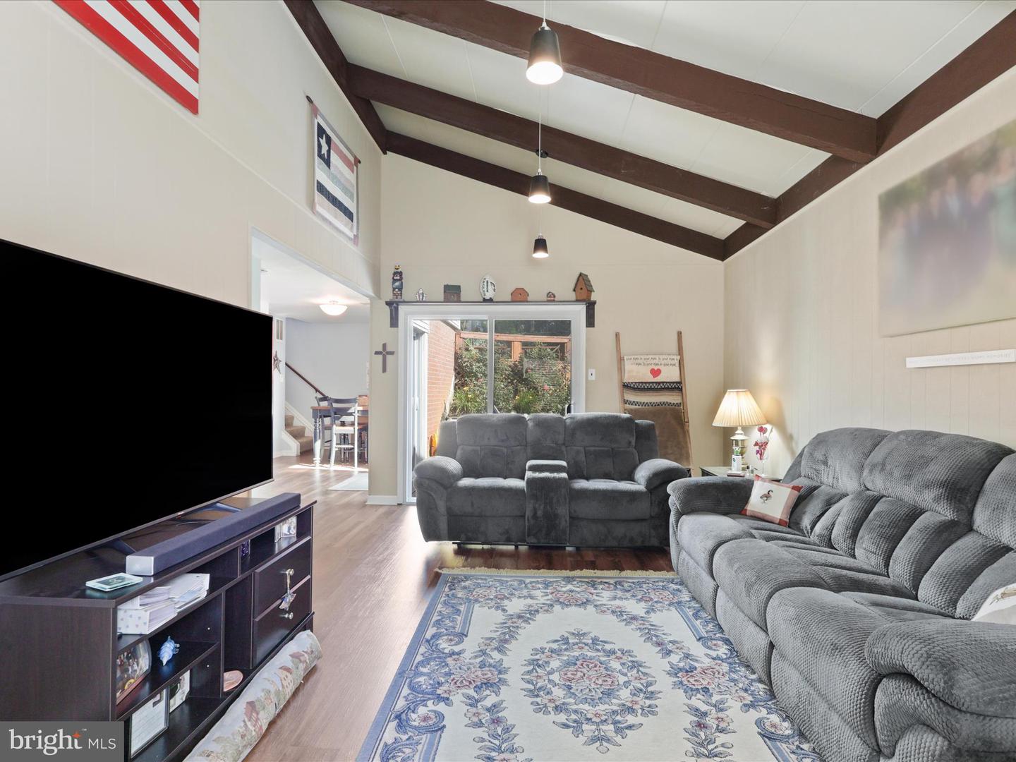 9035 Andromeda Dr