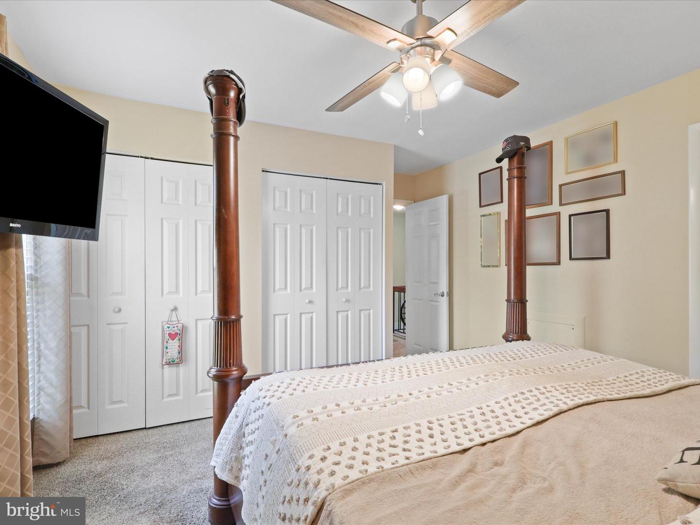 9035 Andromeda Dr