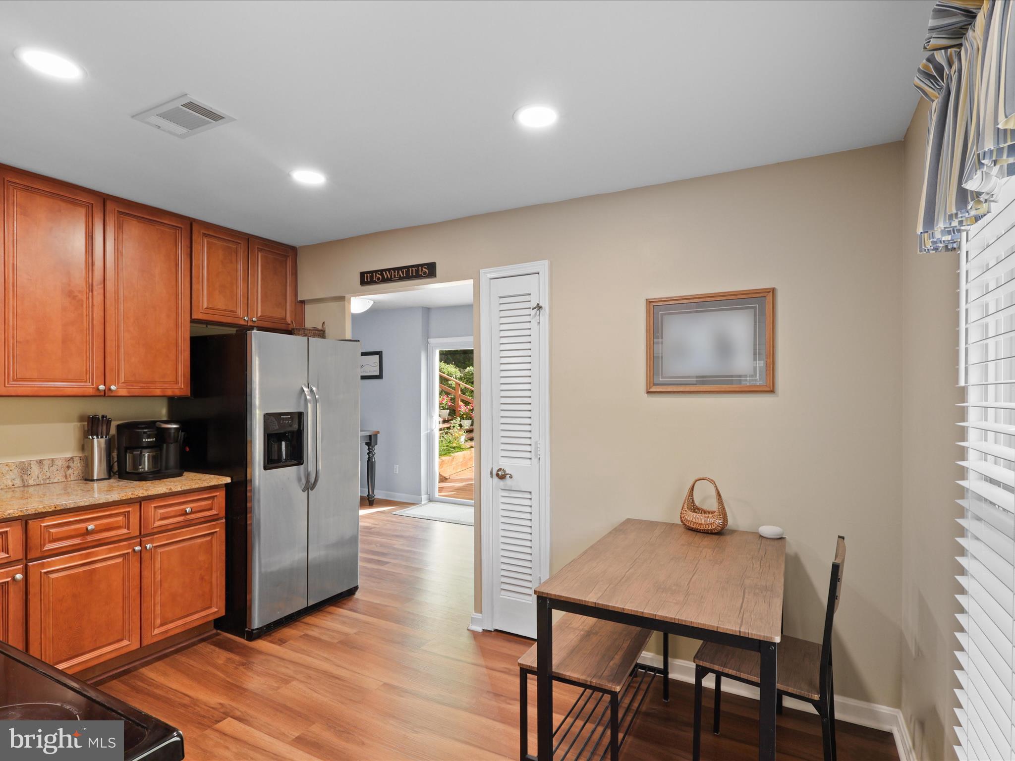 9035 Andromeda Dr