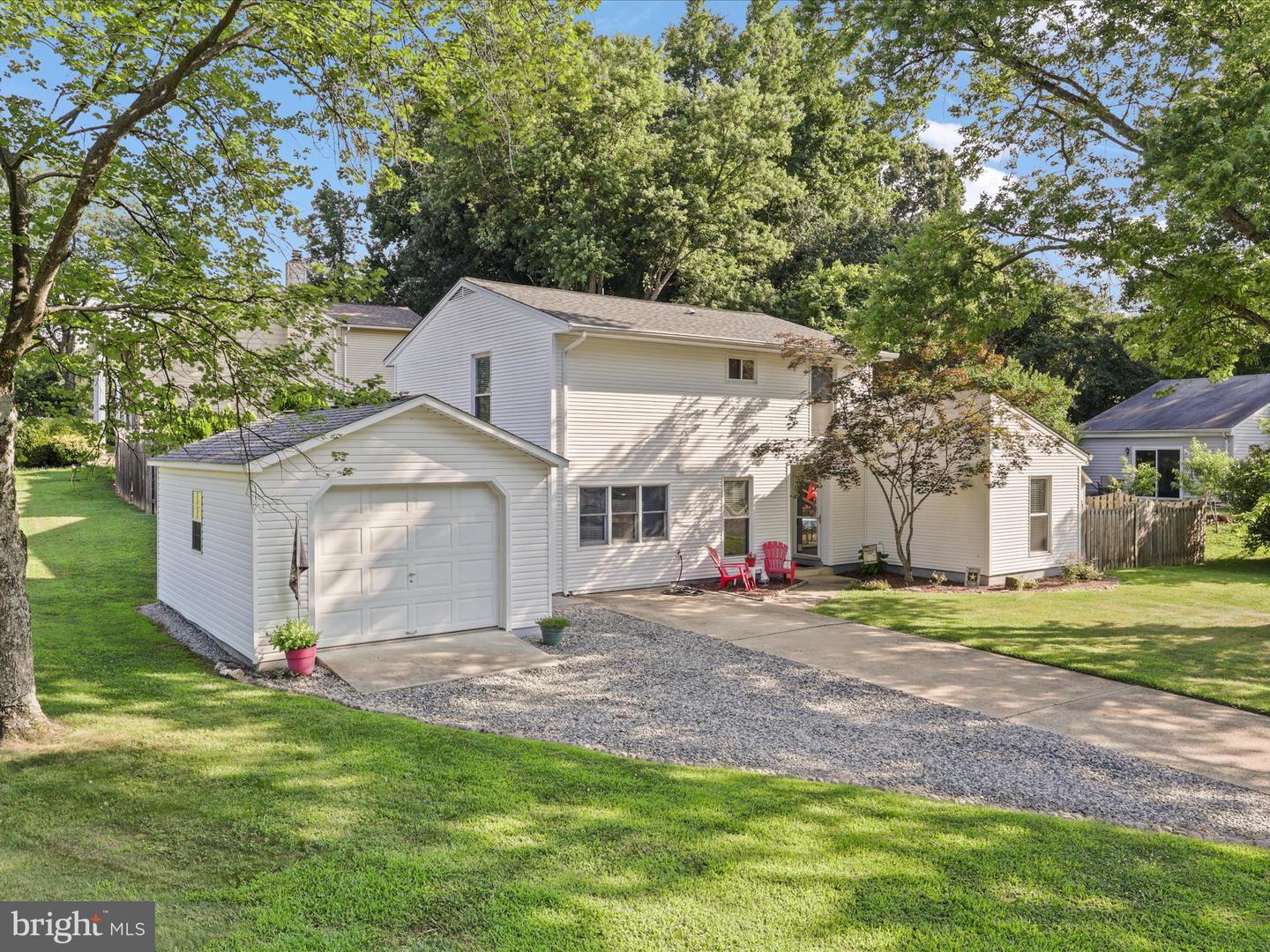 9035 Andromeda Dr
