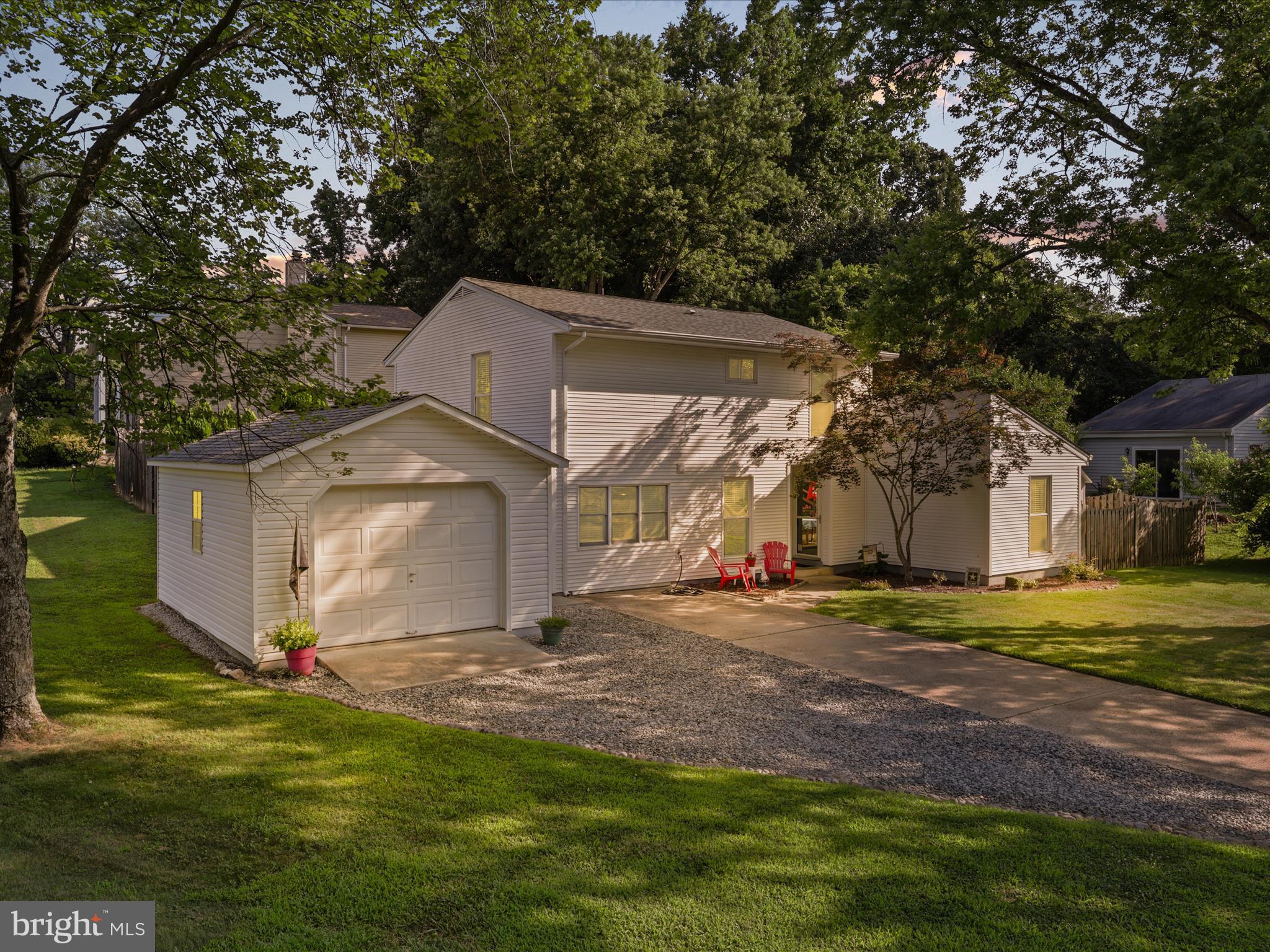 9035 Andromeda Dr