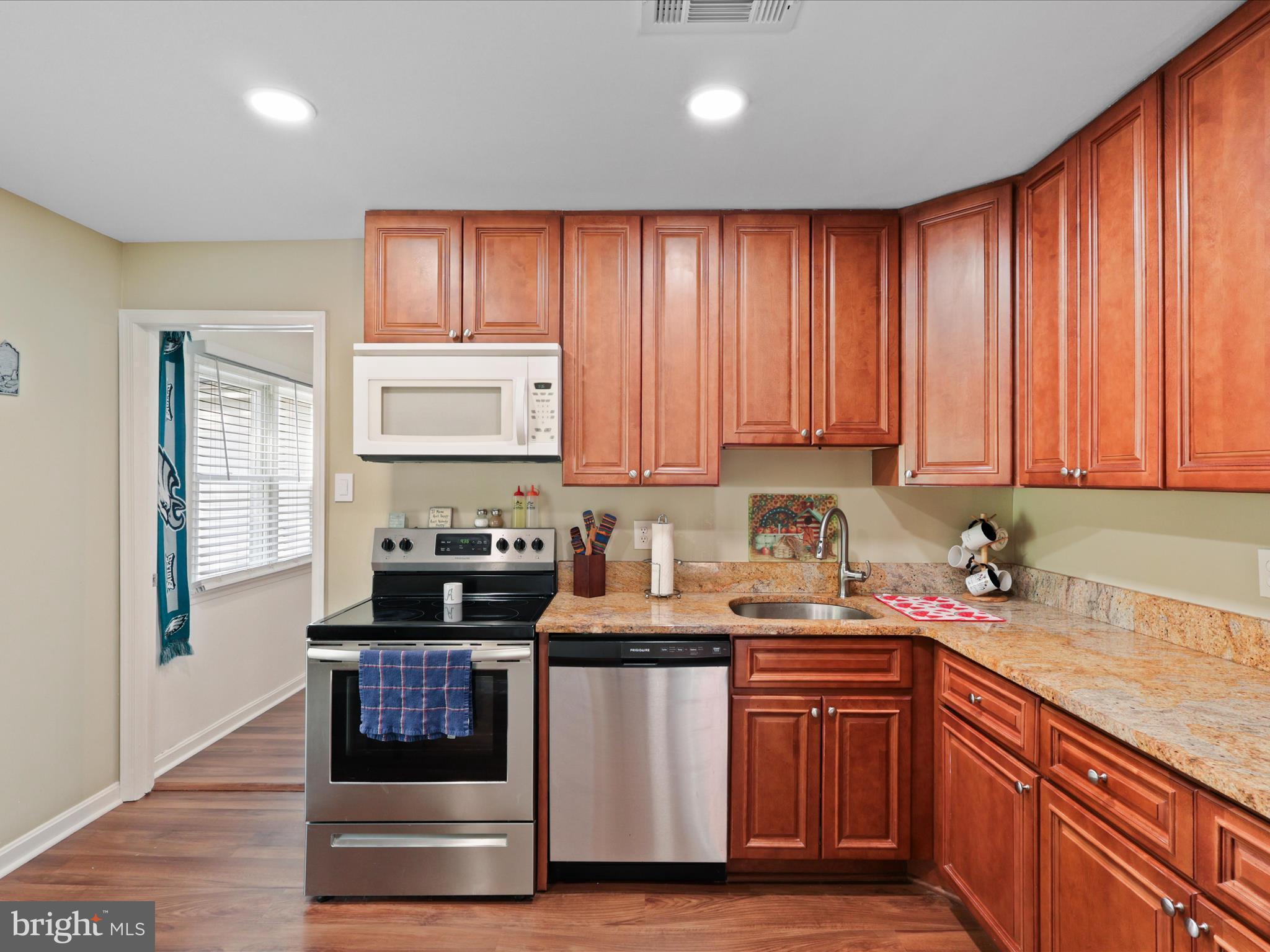 9035 Andromeda Dr