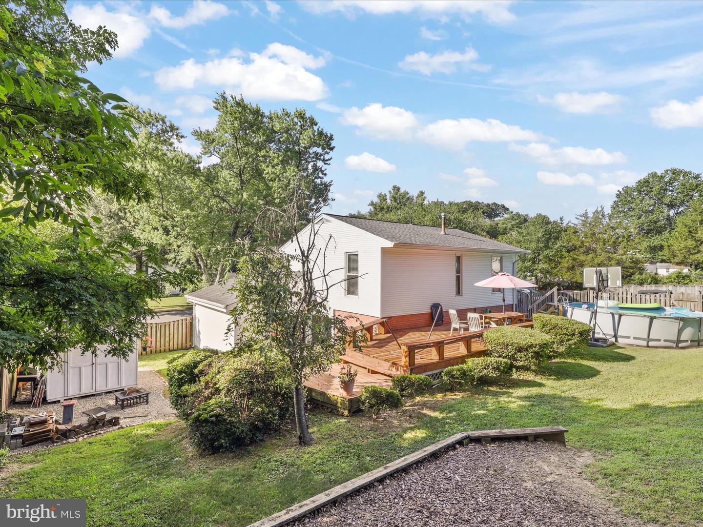 9035 Andromeda Dr