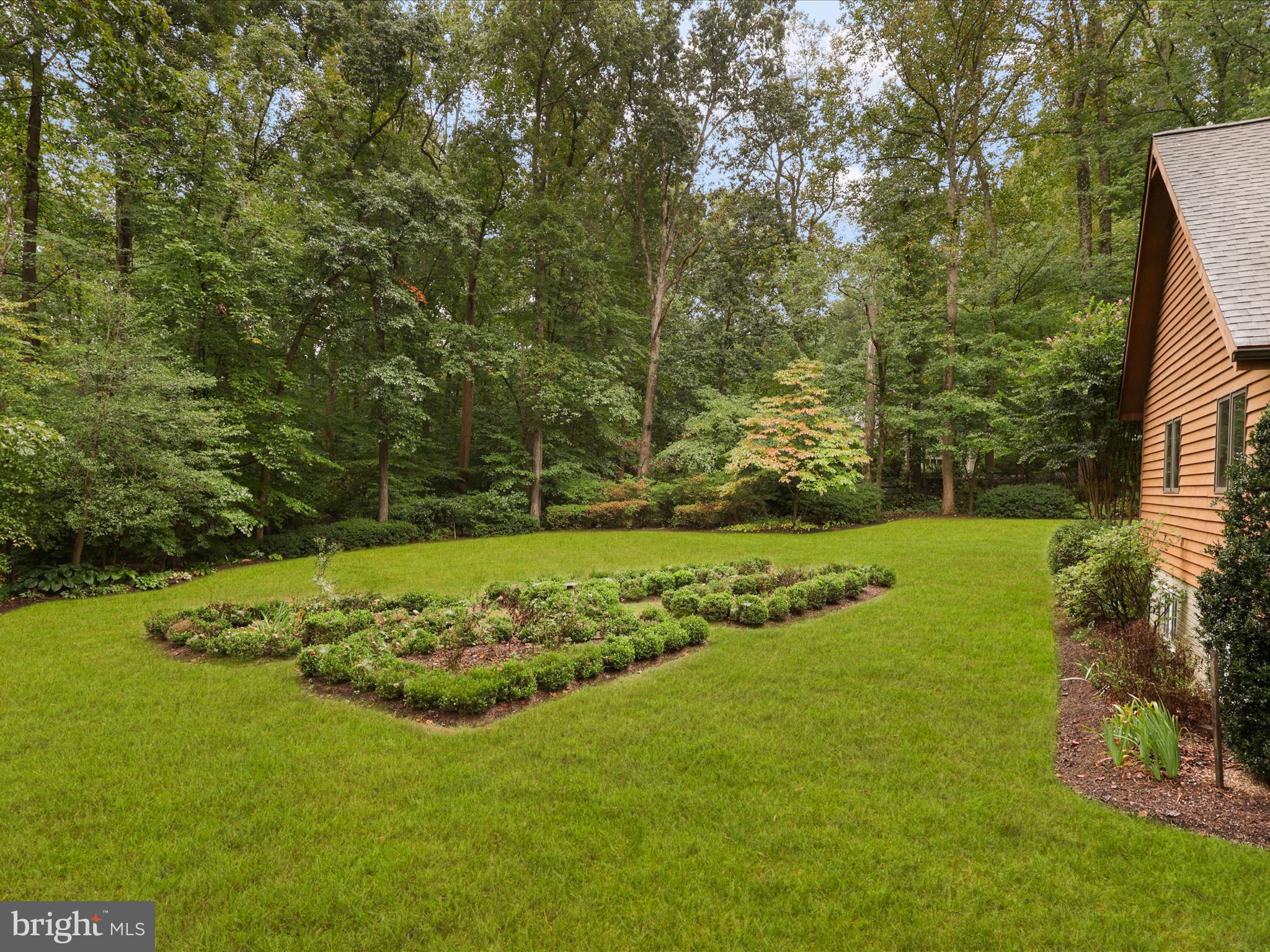 7293 PEPPER LANE