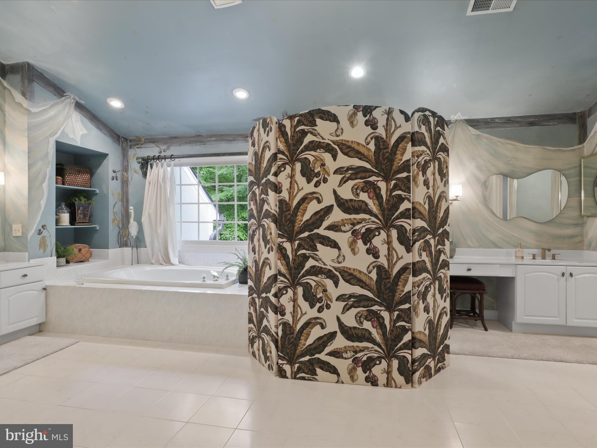 7211 TWELVE OAKS DRIVE
