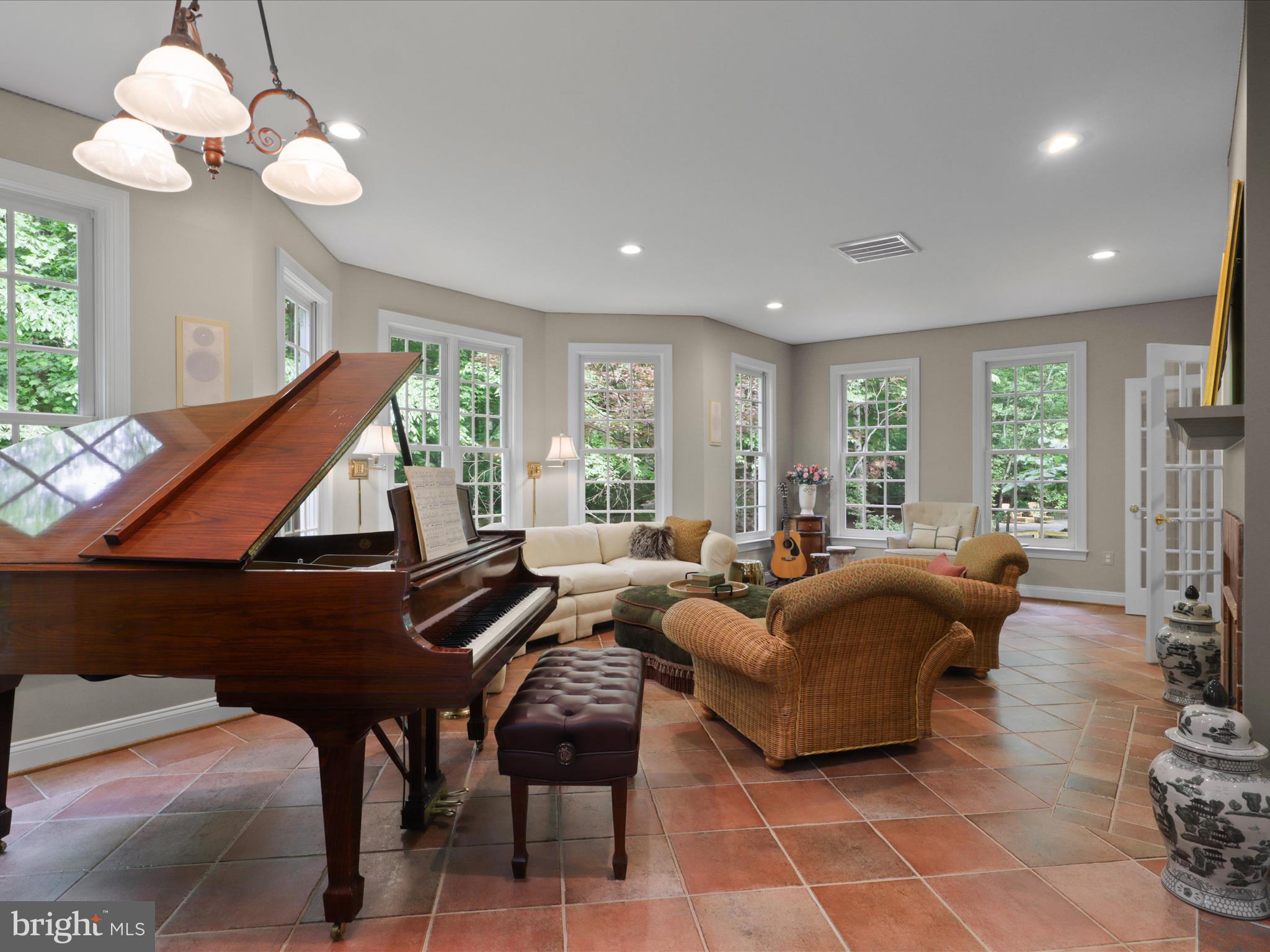 7211 TWELVE OAKS DRIVE