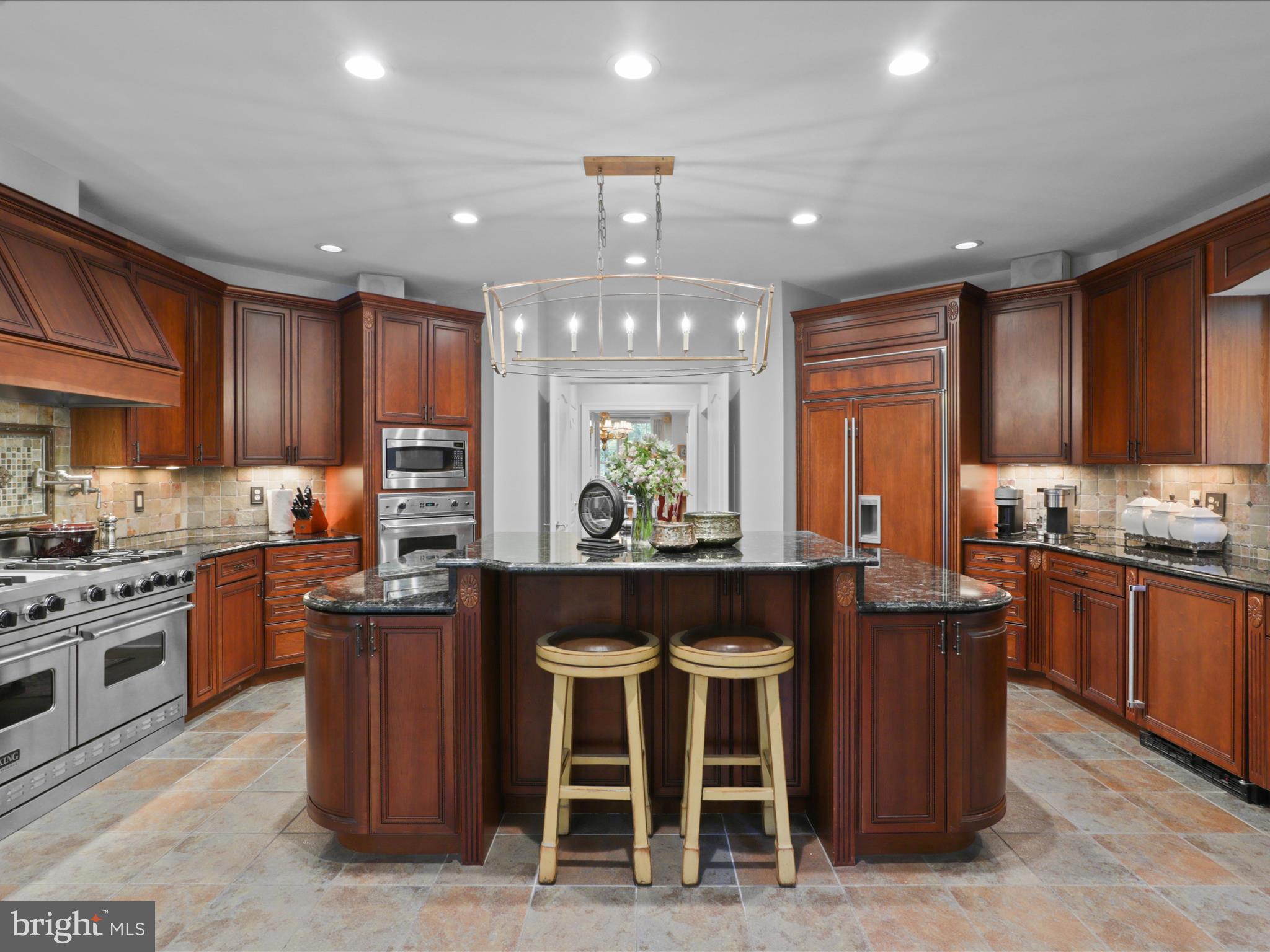 7211 TWELVE OAKS DRIVE