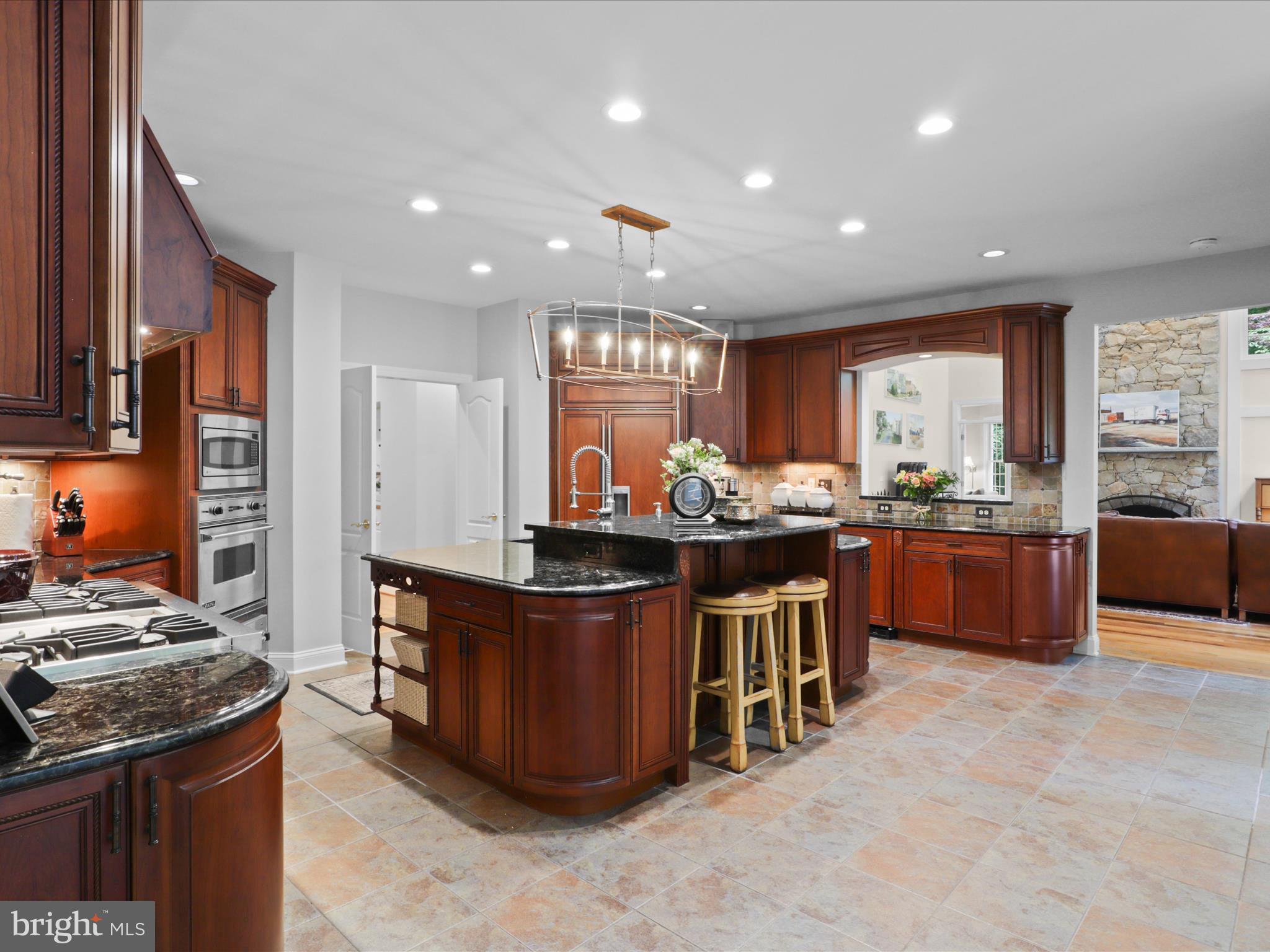 7211 TWELVE OAKS DRIVE