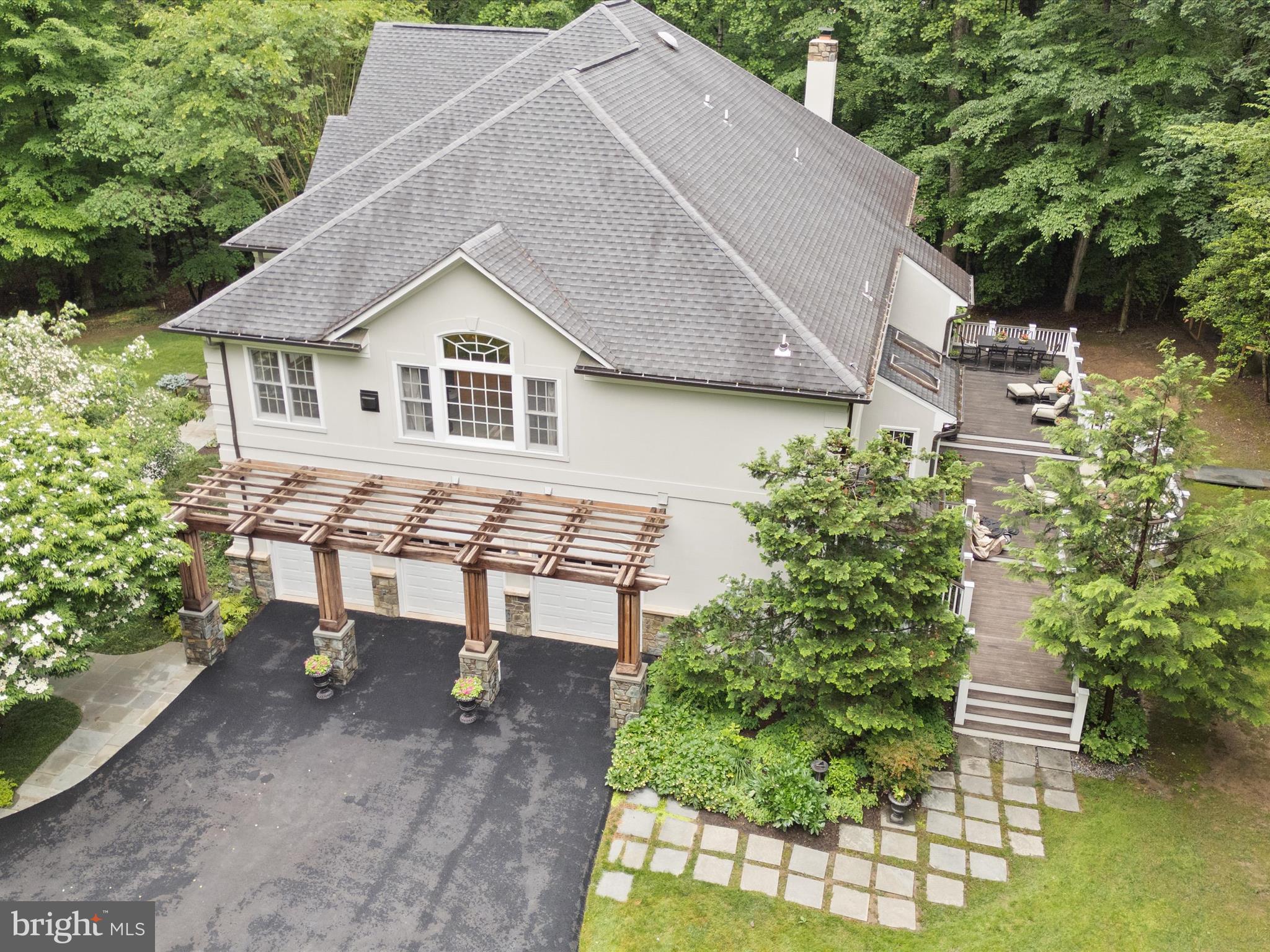 7211 TWELVE OAKS DRIVE