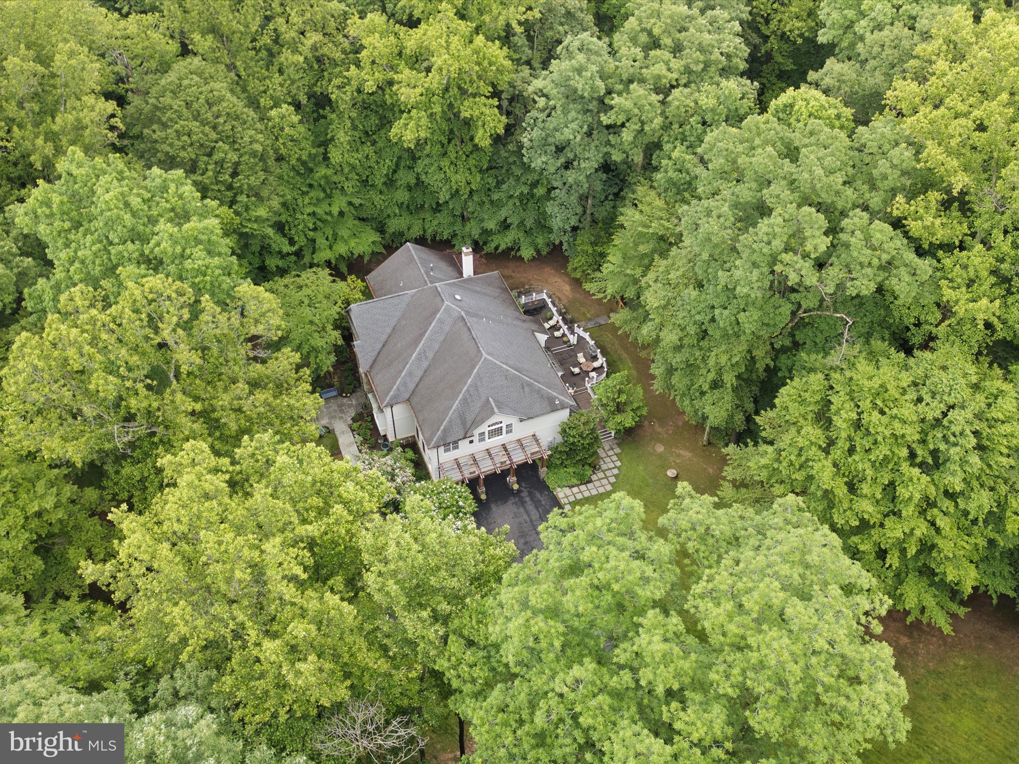 7211 TWELVE OAKS DRIVE