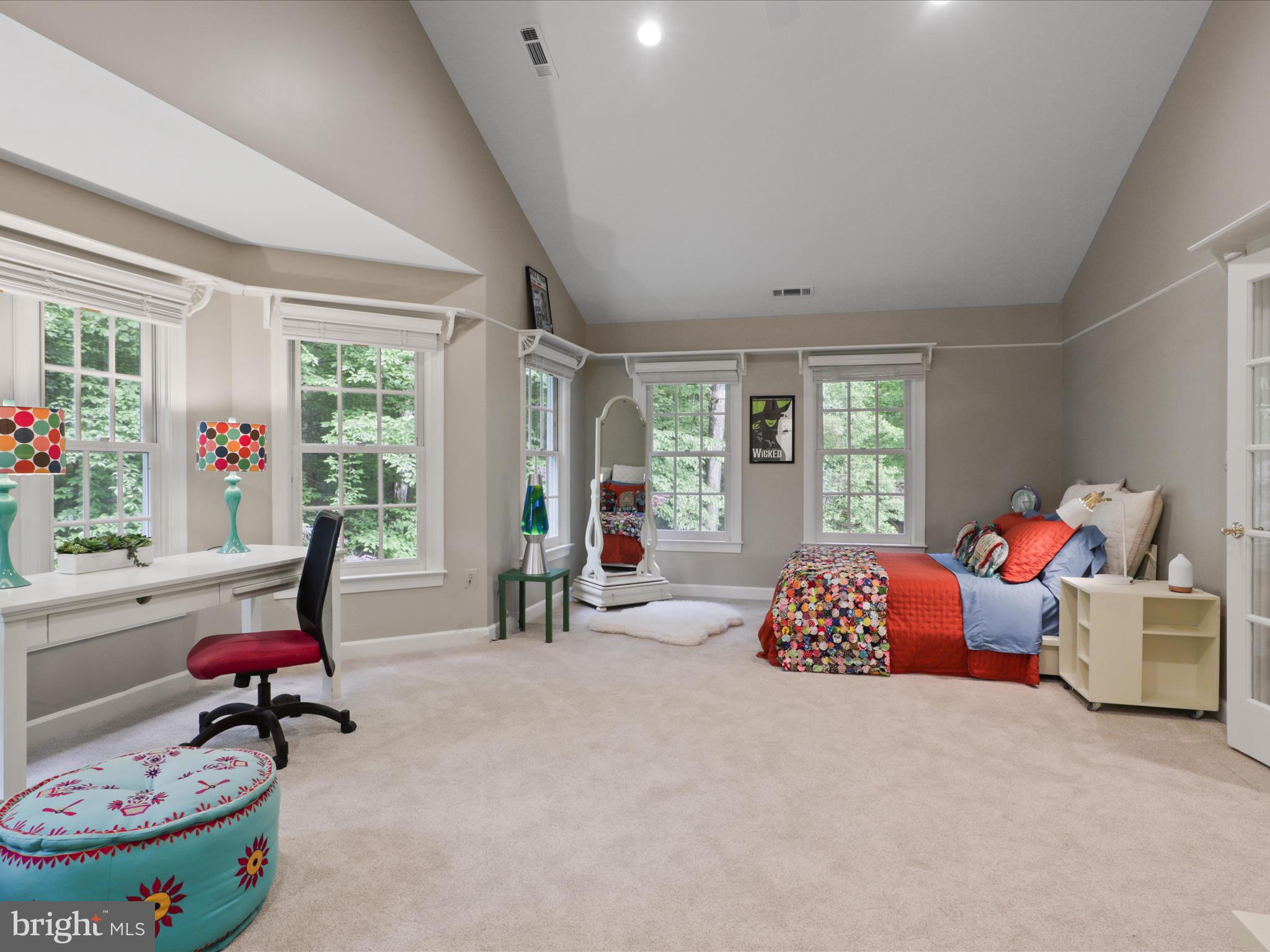 7211 TWELVE OAKS DRIVE