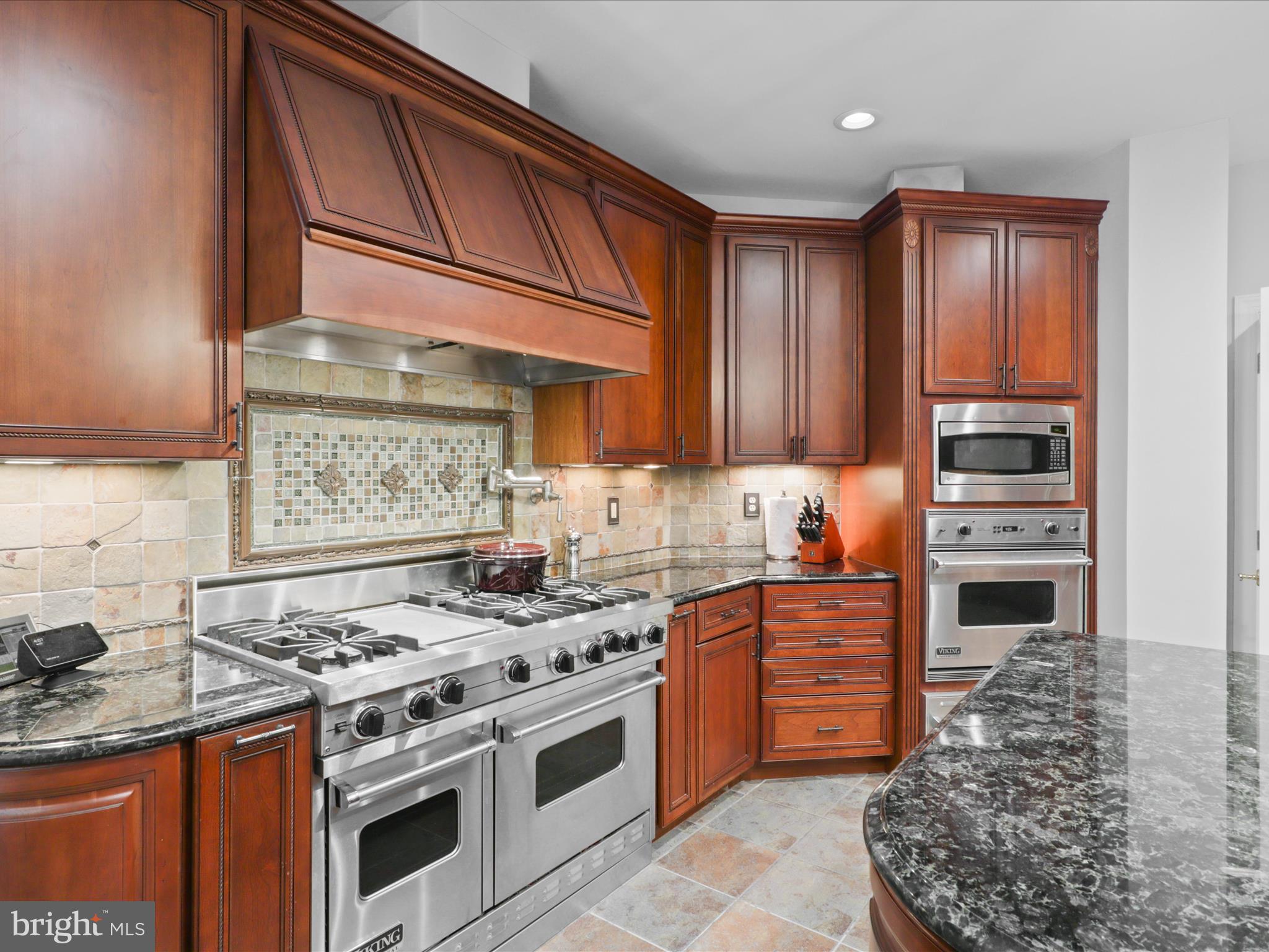 7211 TWELVE OAKS DRIVE