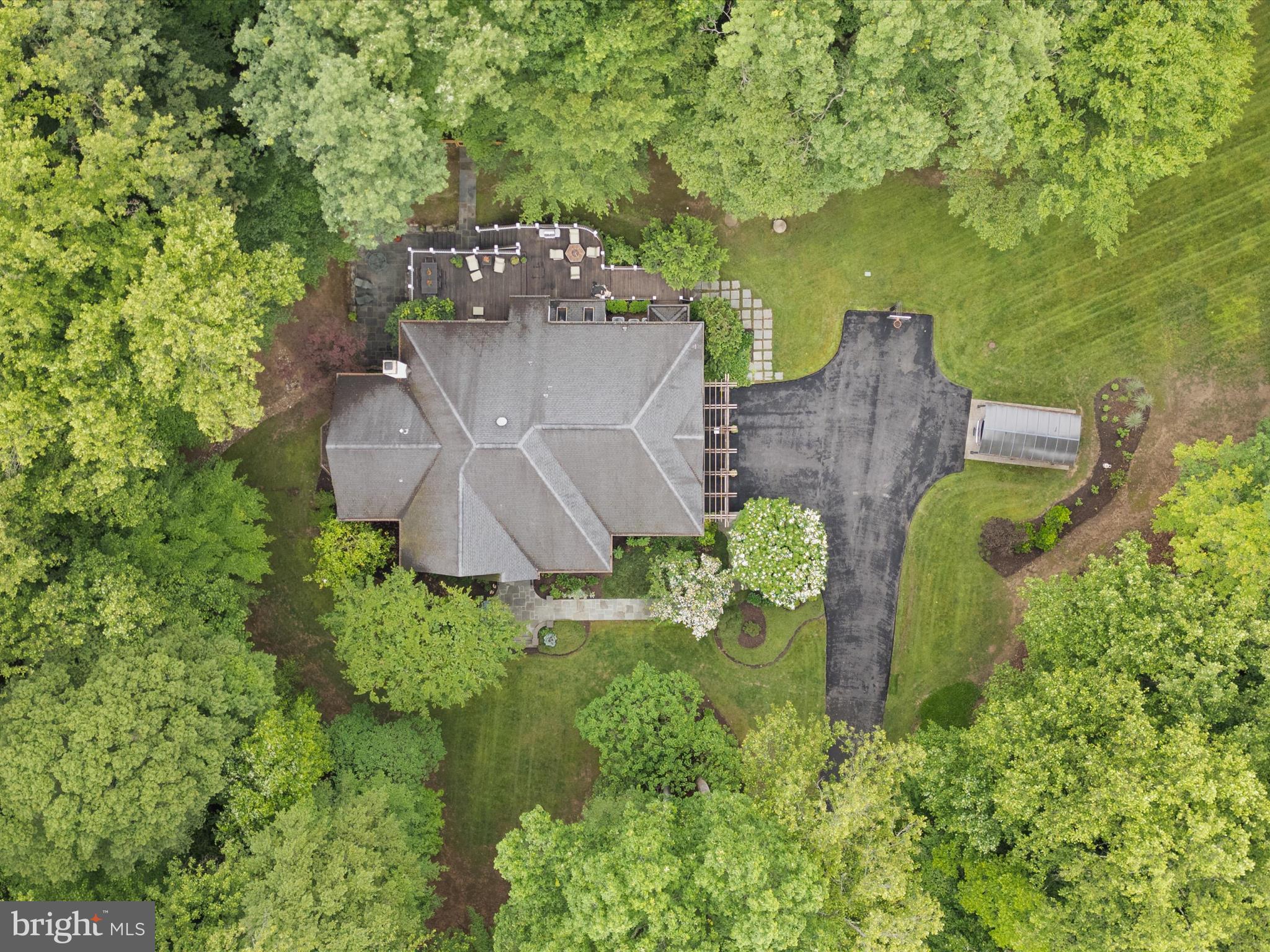 7211 TWELVE OAKS DRIVE