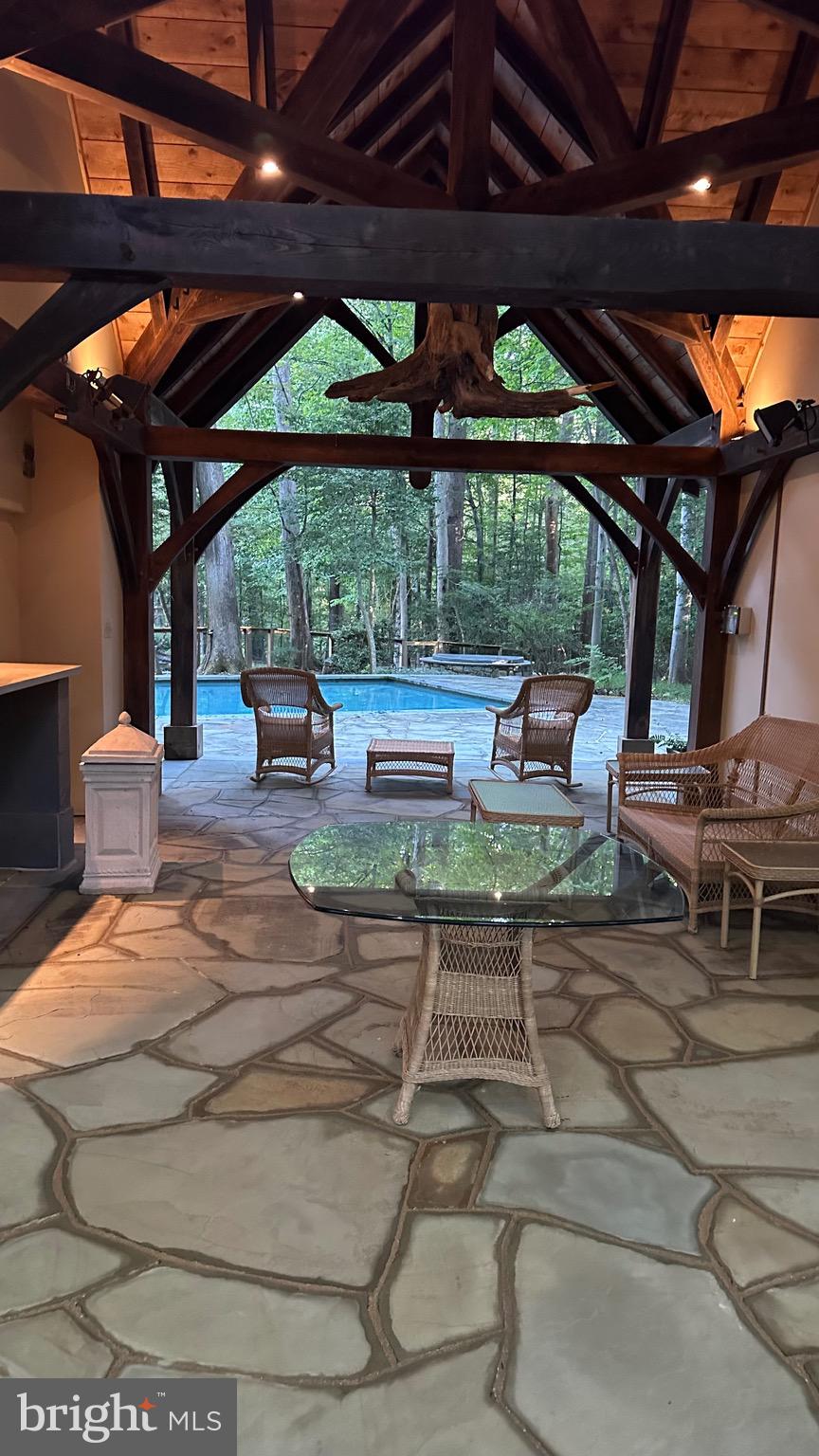 7211 TWELVE OAKS DRIVE