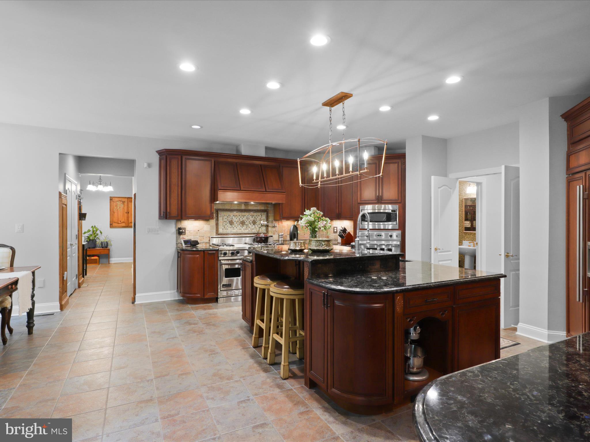 7211 TWELVE OAKS DRIVE