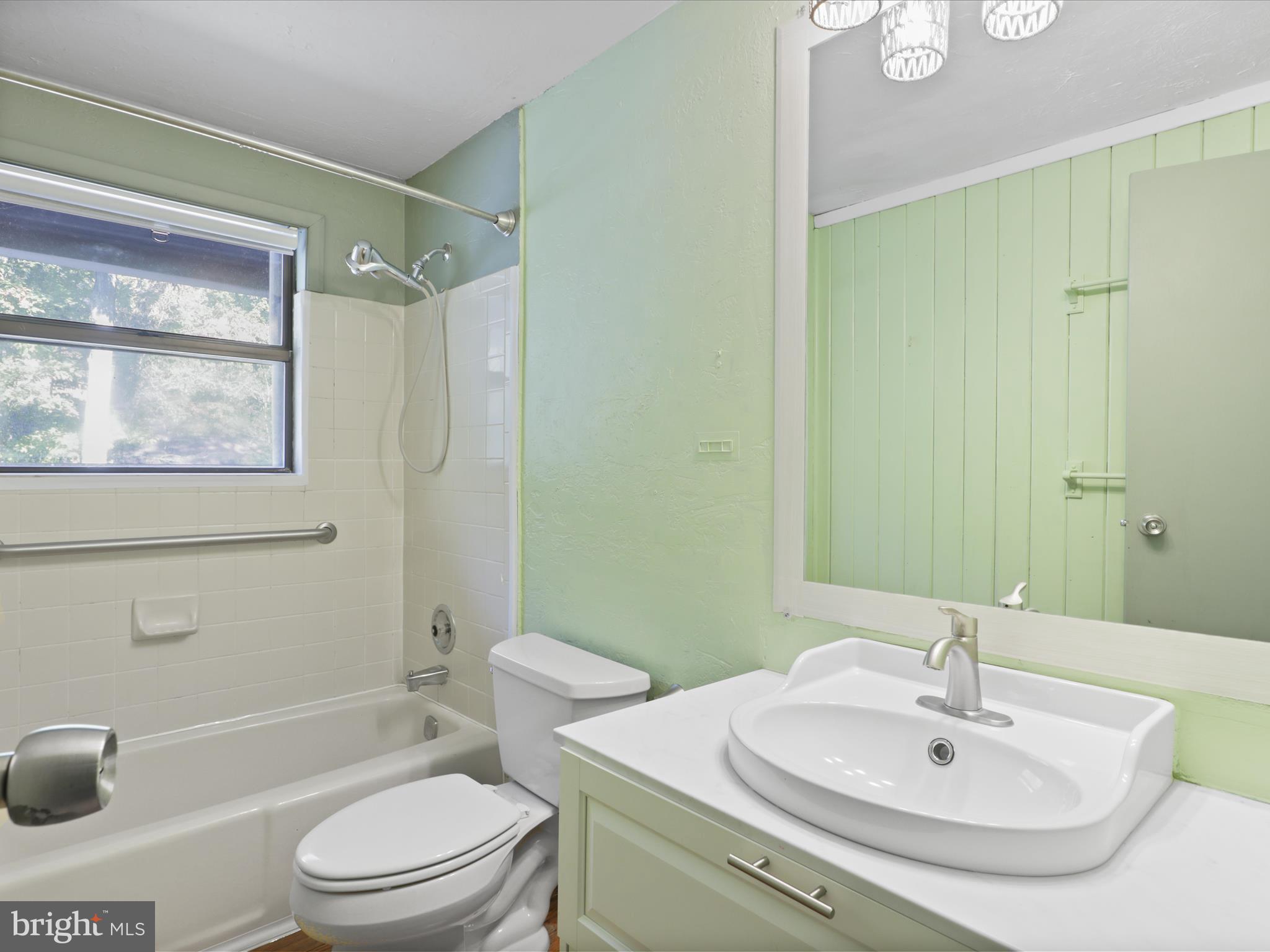 11713 HENDERSON ROAD