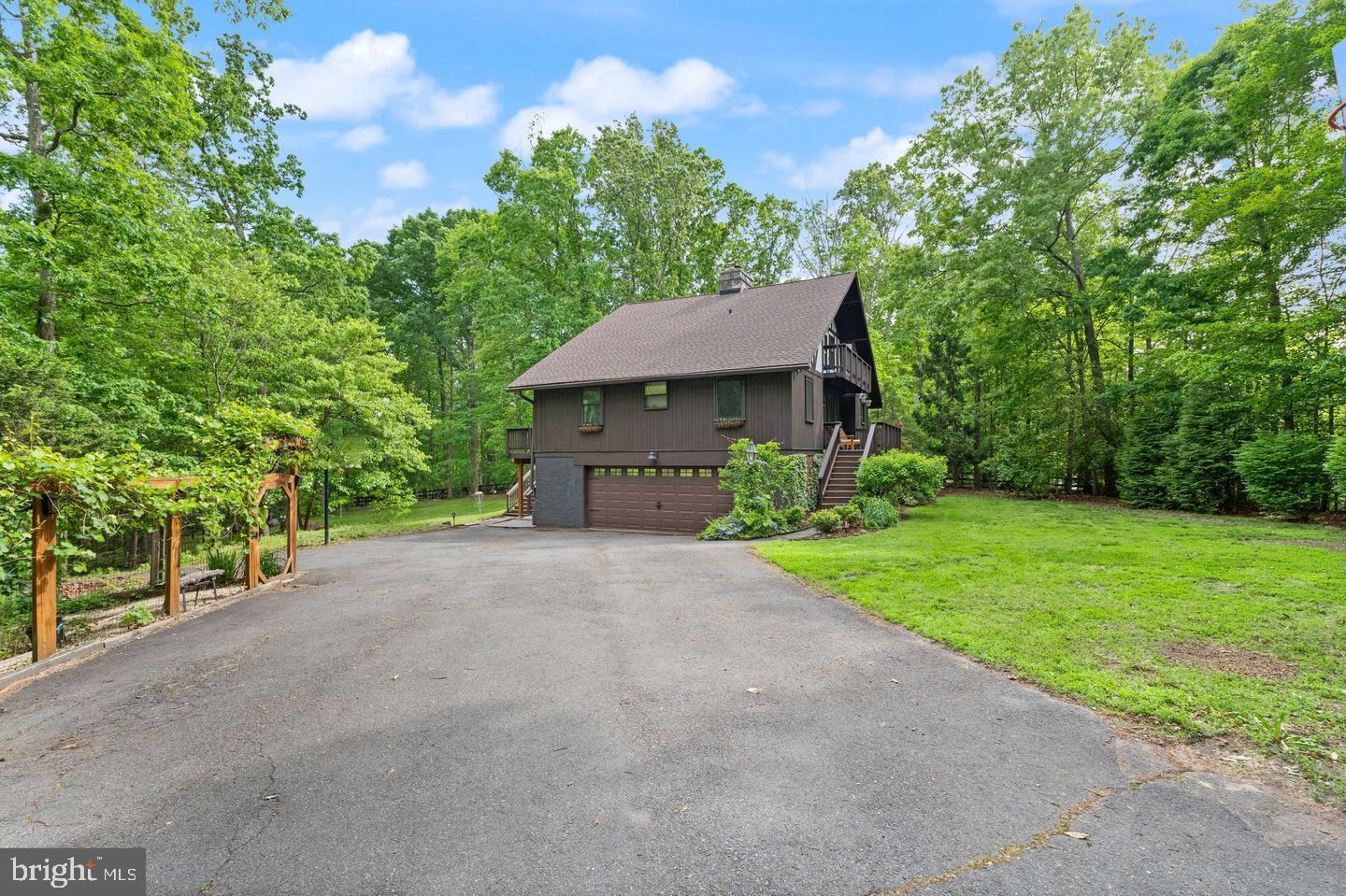 11713 HENDERSON ROAD