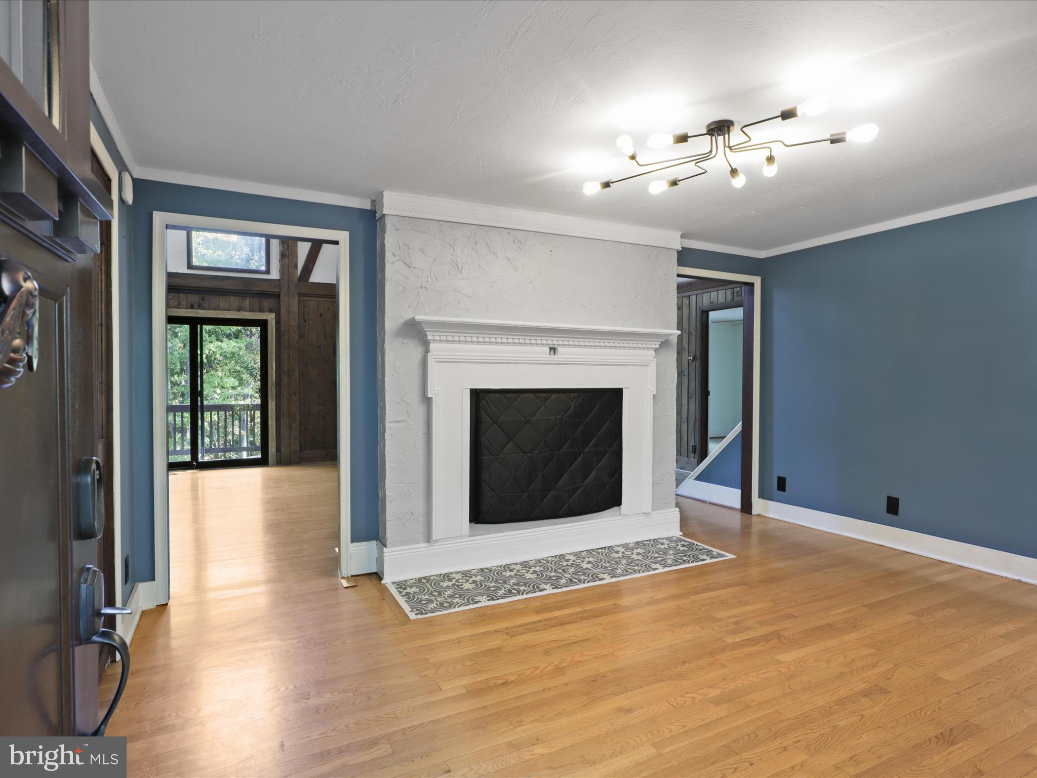 11713 HENDERSON ROAD