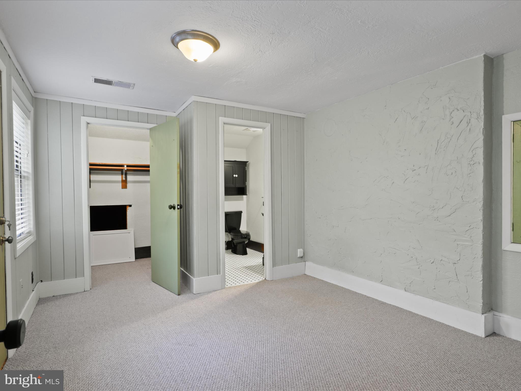 11713 HENDERSON ROAD