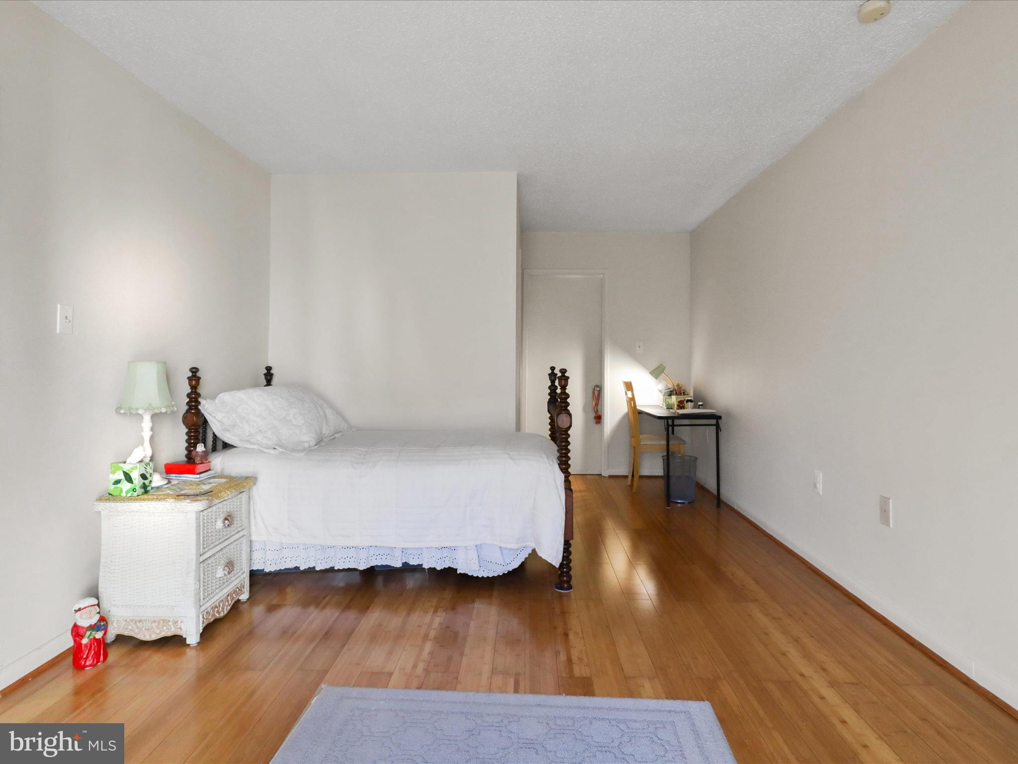 8607 VILLAGE WAY D 07/8607D