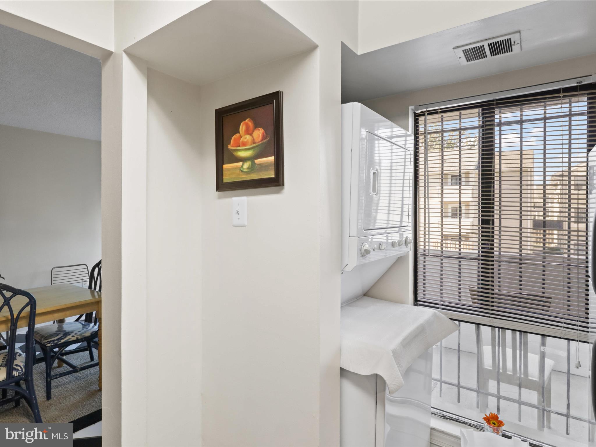 8607 VILLAGE WAY D 07/8607D