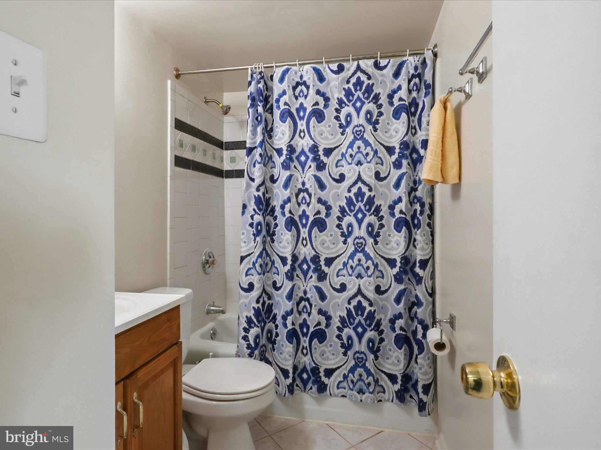 8607 VILLAGE WAY D 07/8607D