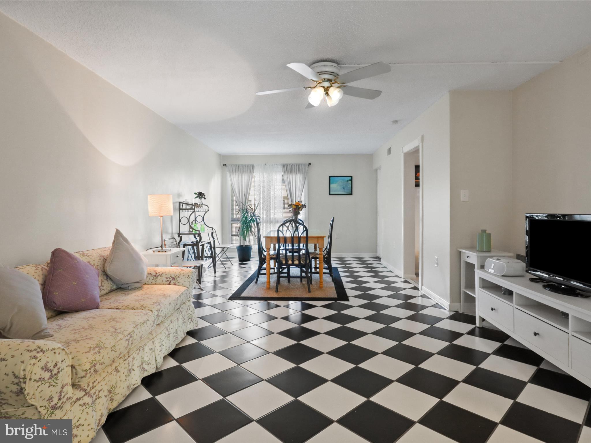 8607 VILLAGE WAY D 07/8607D
