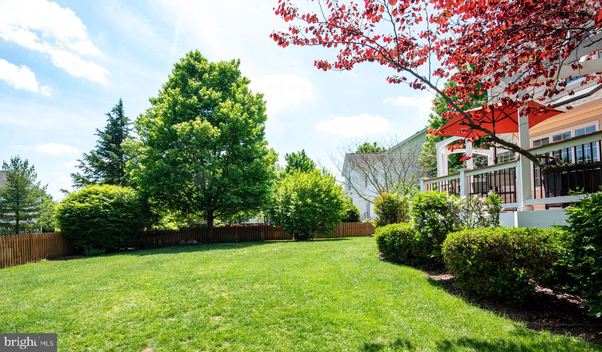 5794 Waterloo Bridge Cir