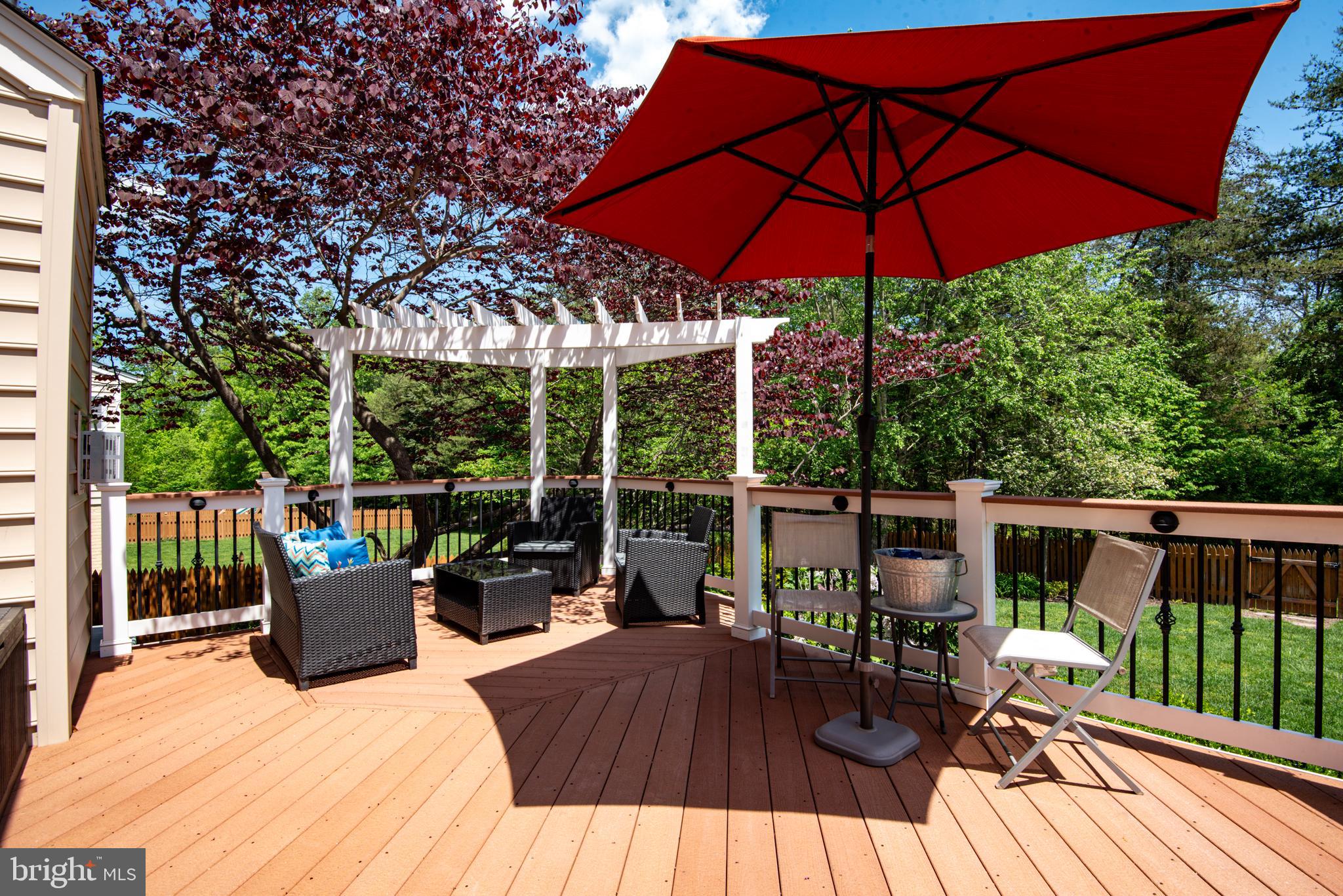 5794 Waterloo Bridge Cir