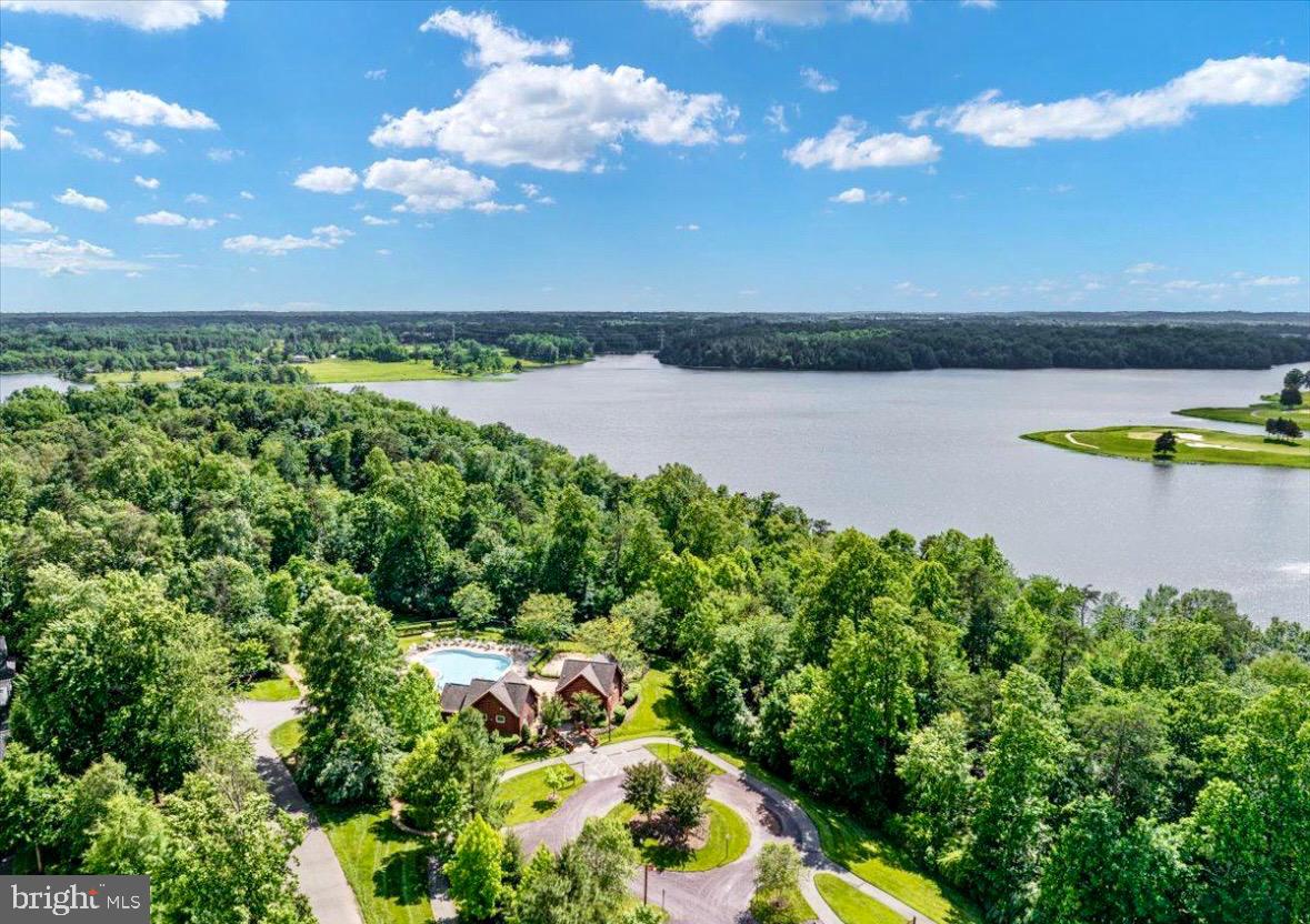 14489 Bluff Point Ct