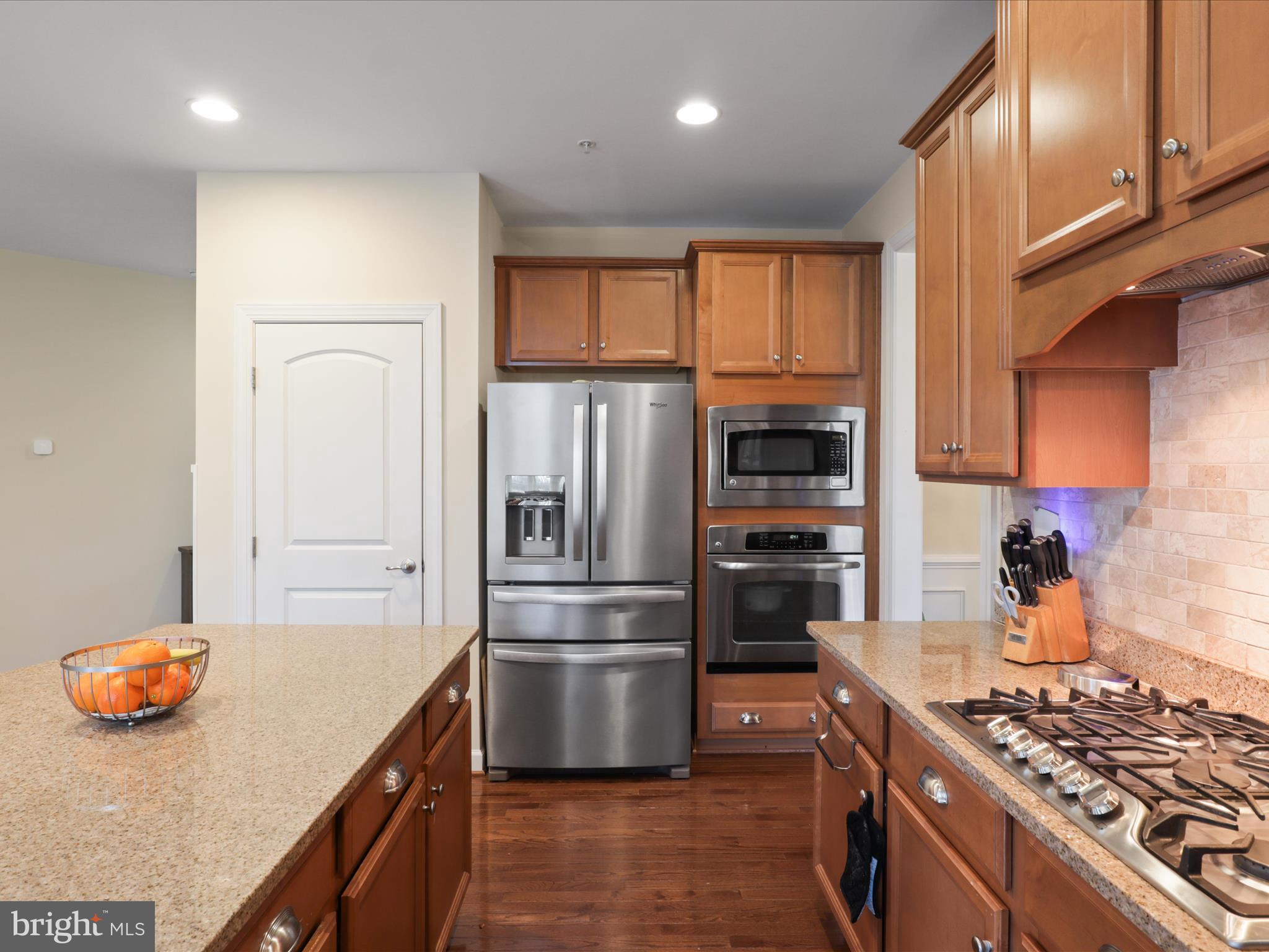 14489 Bluff Point Ct