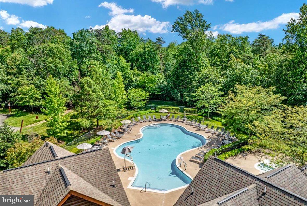 14489 Bluff Point Ct