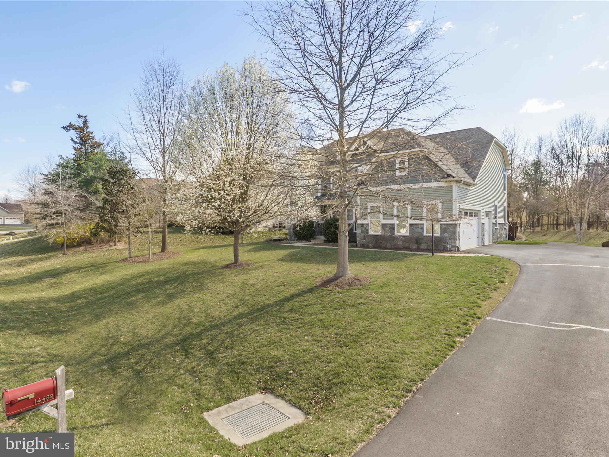 14489 Bluff Point Ct