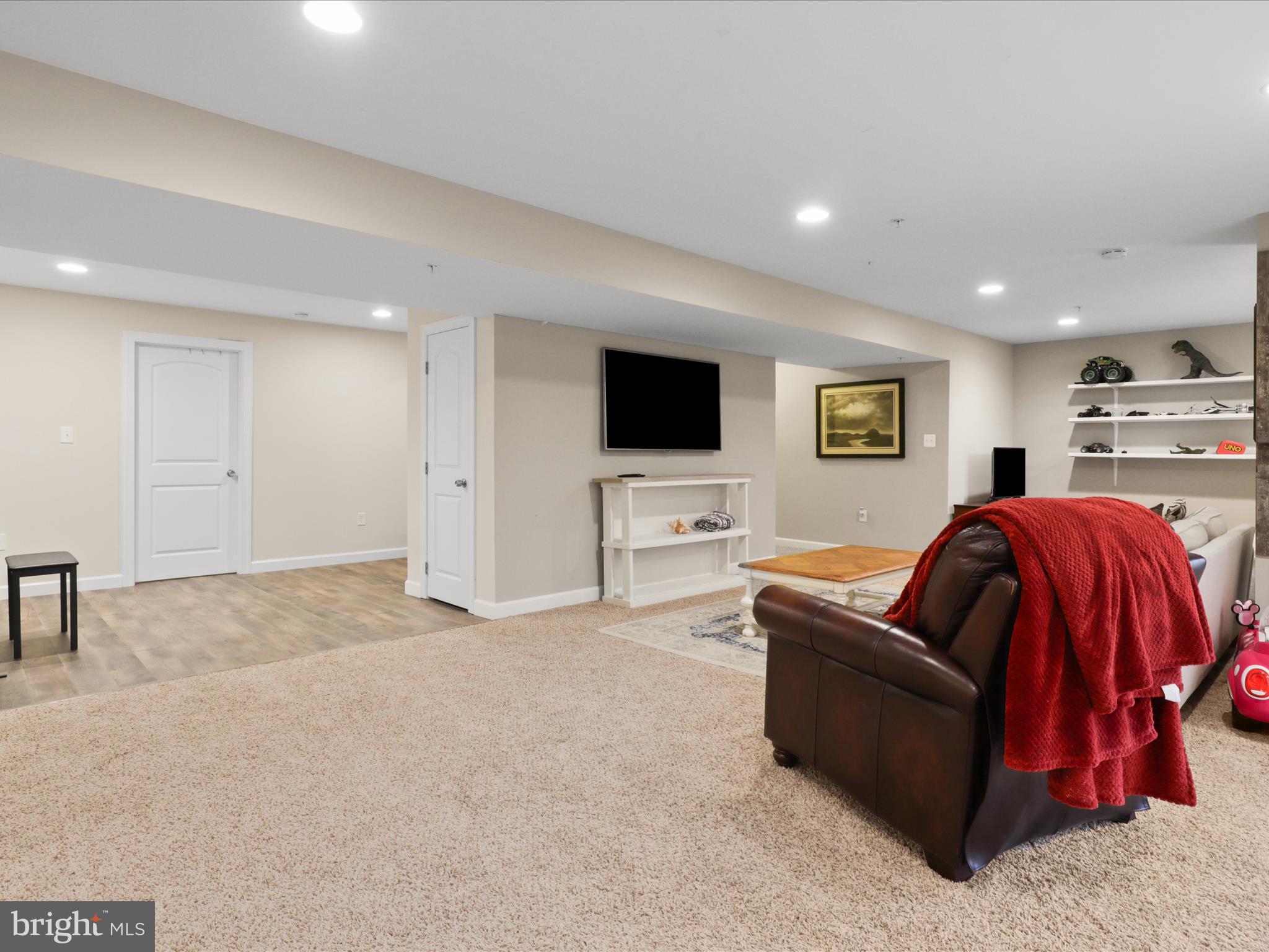 14489 Bluff Point Ct