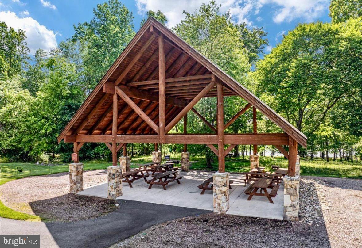 14489 Bluff Point Ct