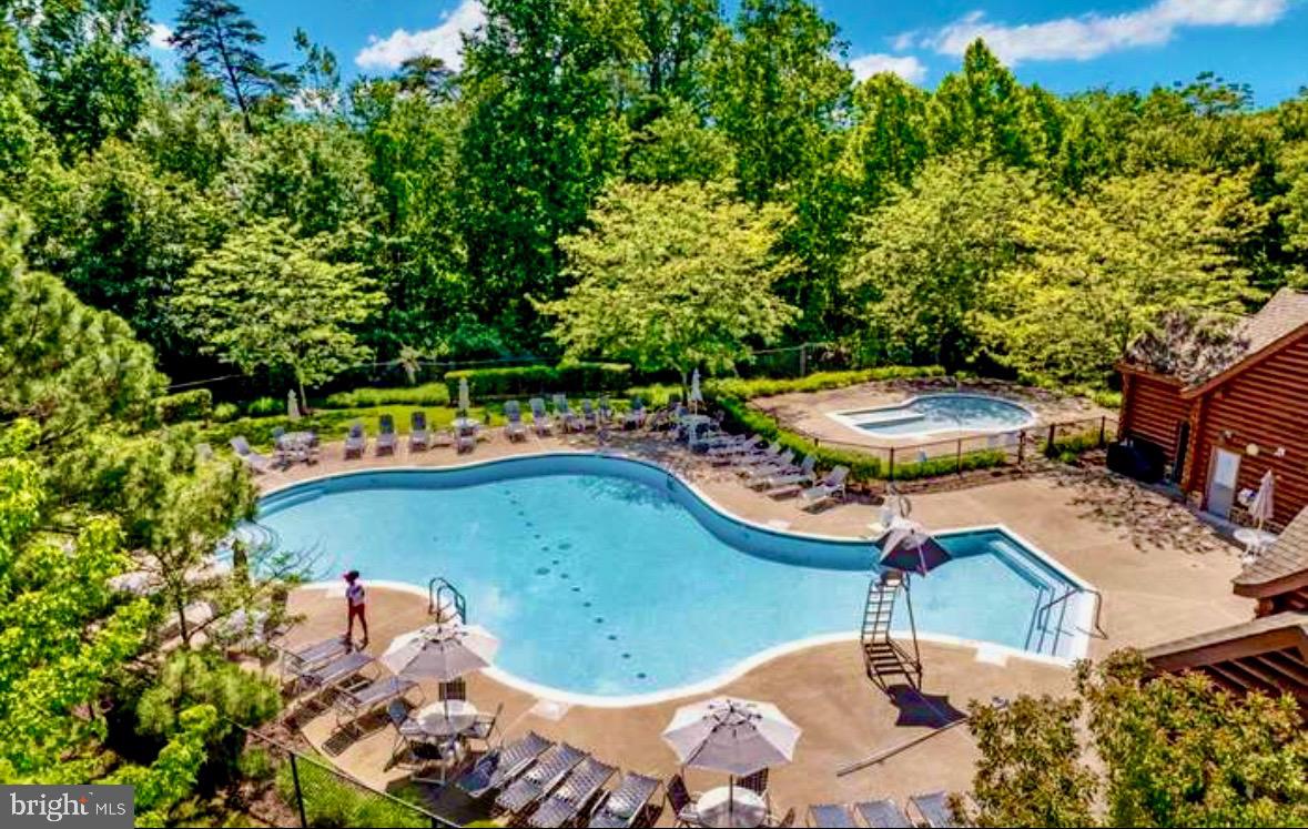 14489 Bluff Point Ct