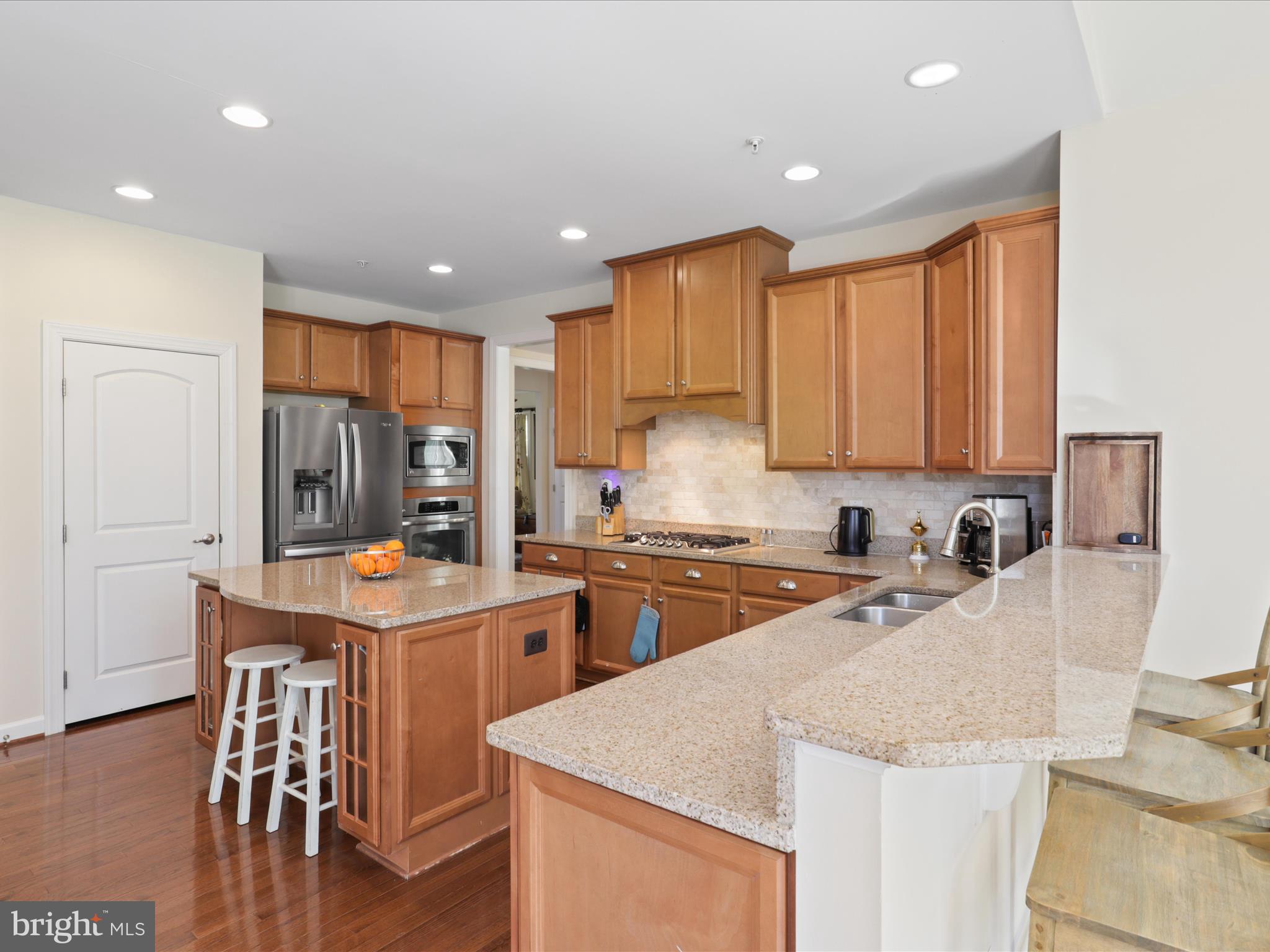 14489 Bluff Point Ct