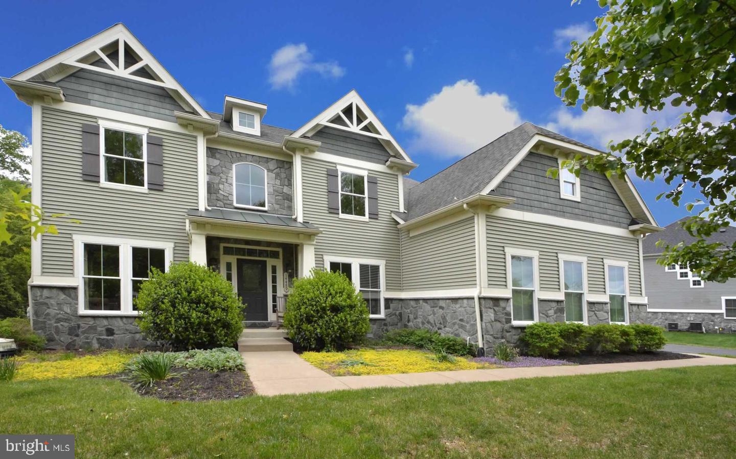 14489 Bluff Point Ct
