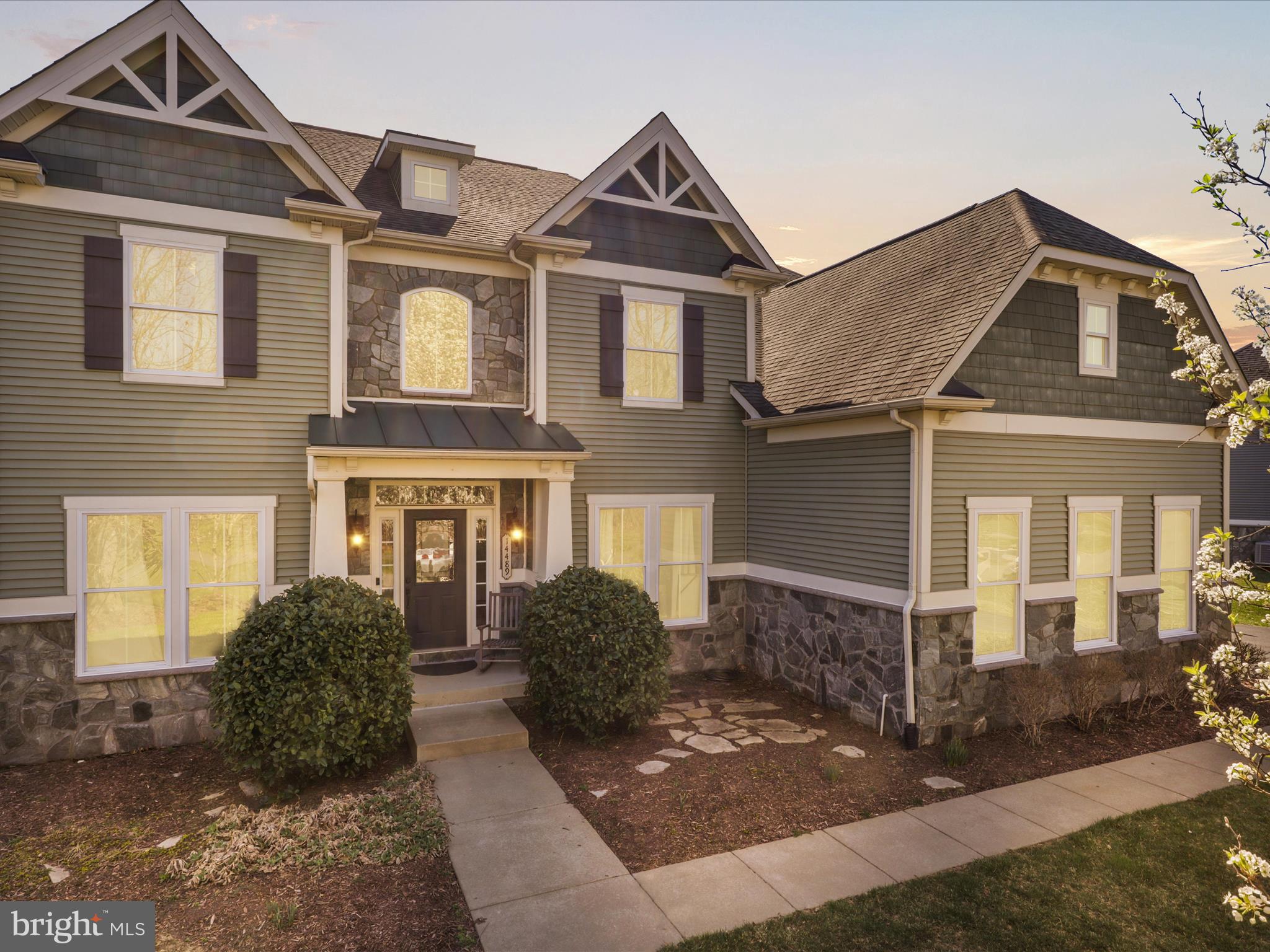 14489 Bluff Point Ct