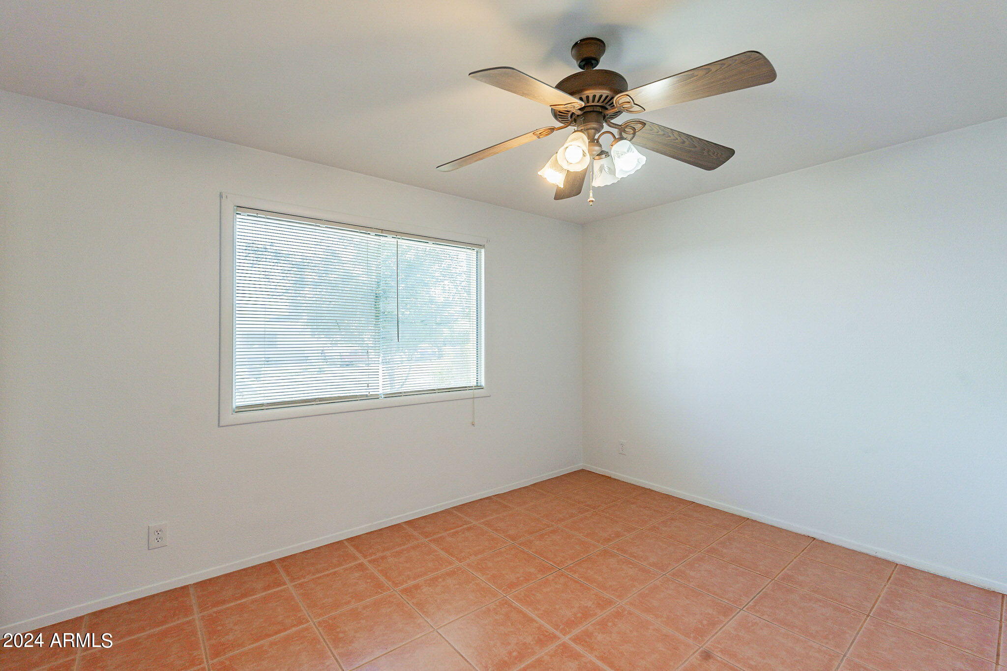 2130 W GREENBRIAR Drive