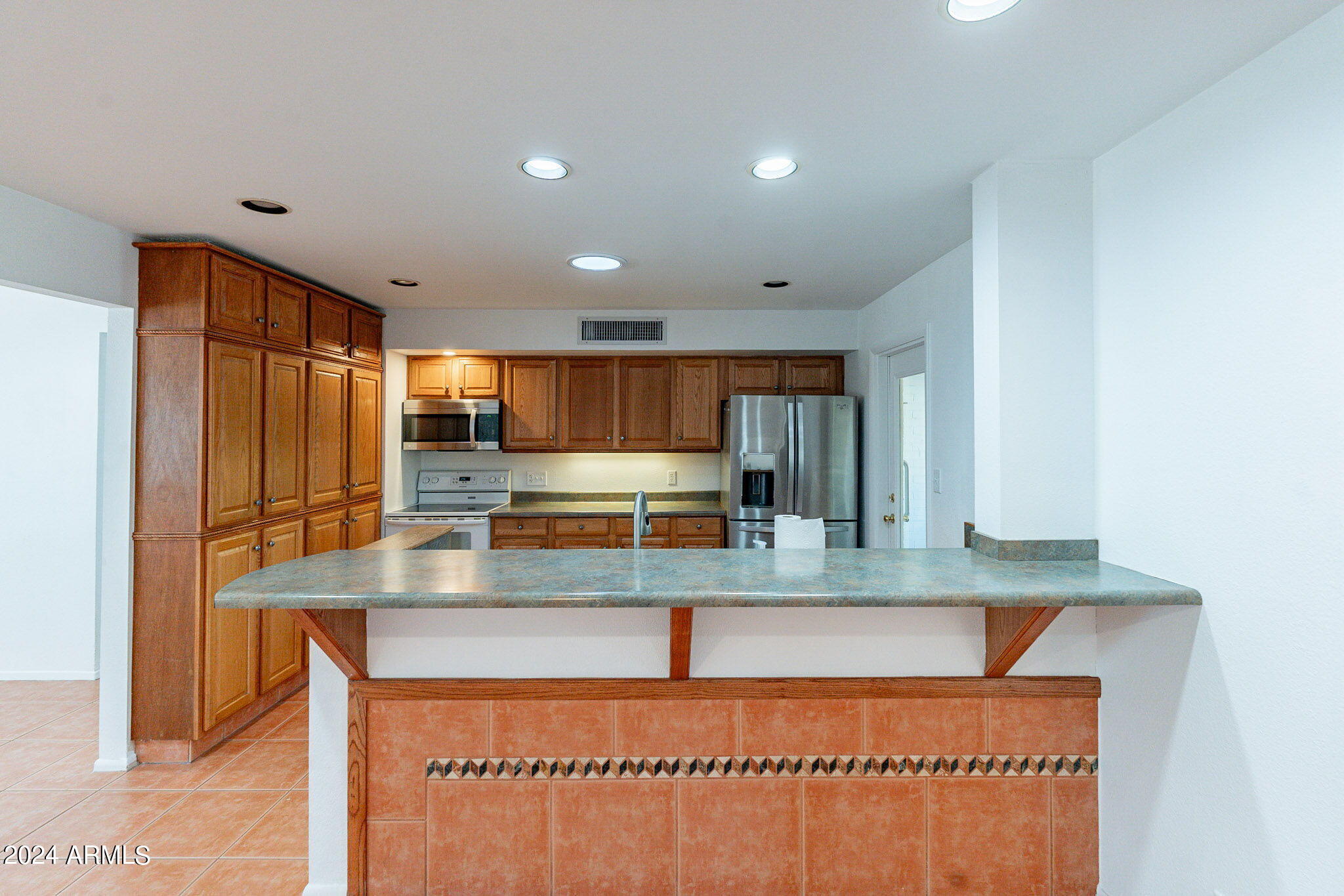 2130 W GREENBRIAR Drive