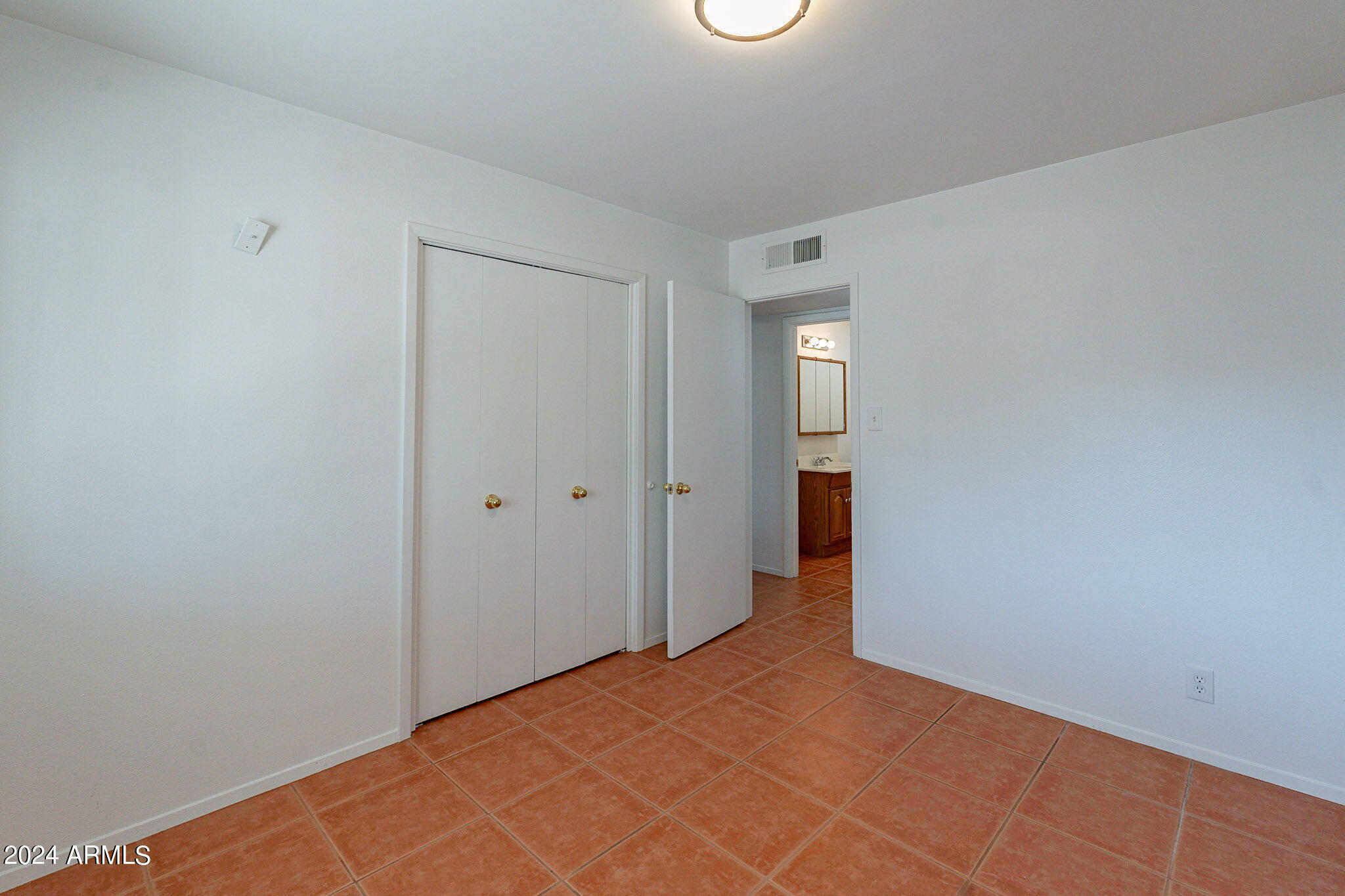 2130 W GREENBRIAR Drive