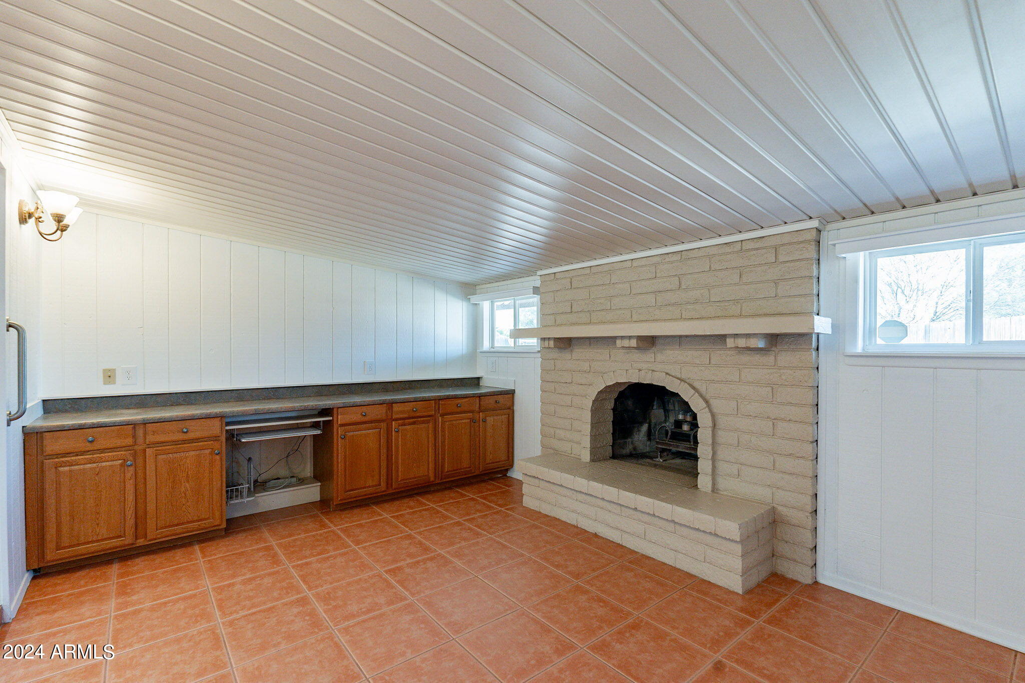 2130 W GREENBRIAR Drive
