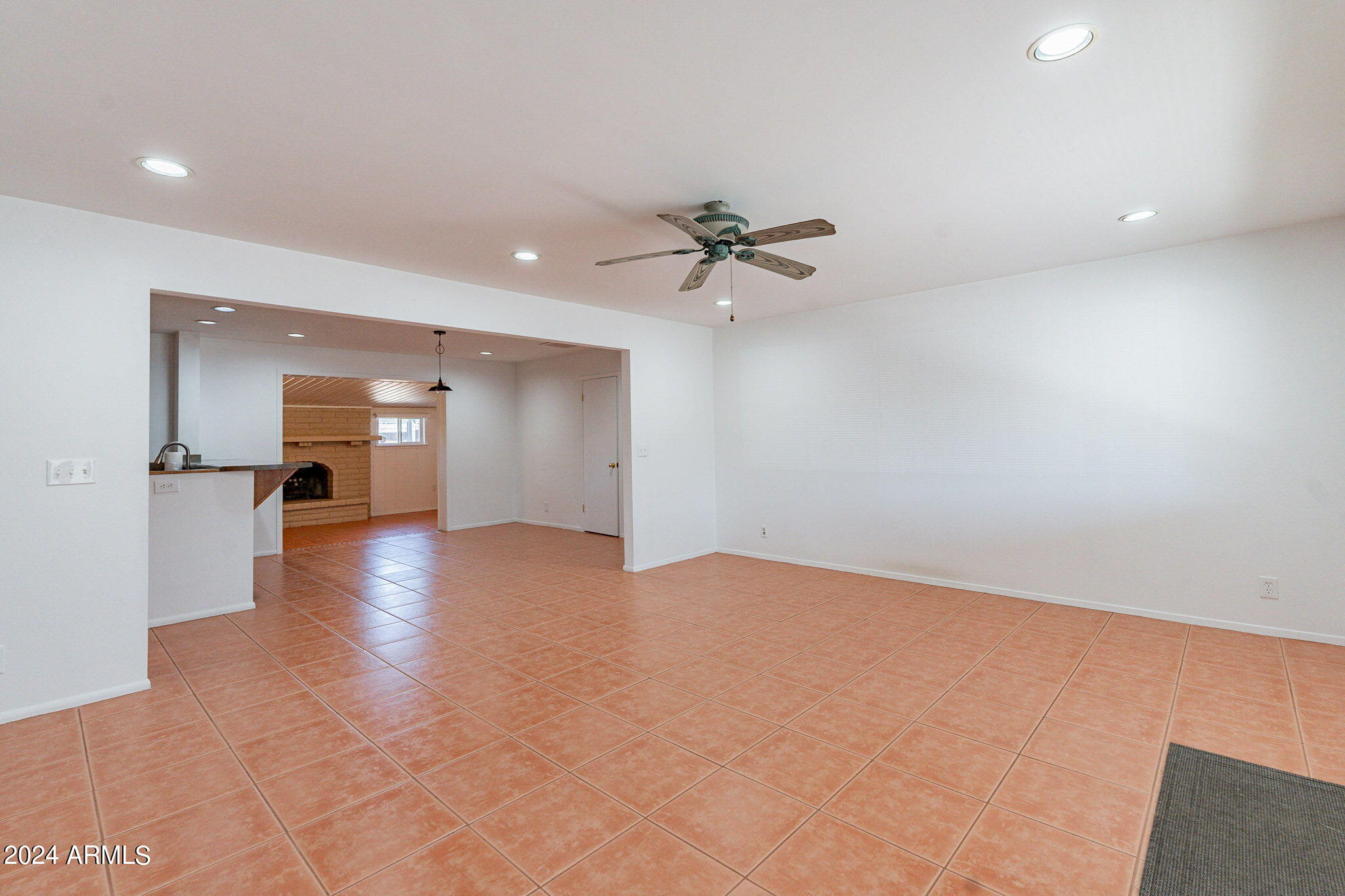 2130 W GREENBRIAR Drive