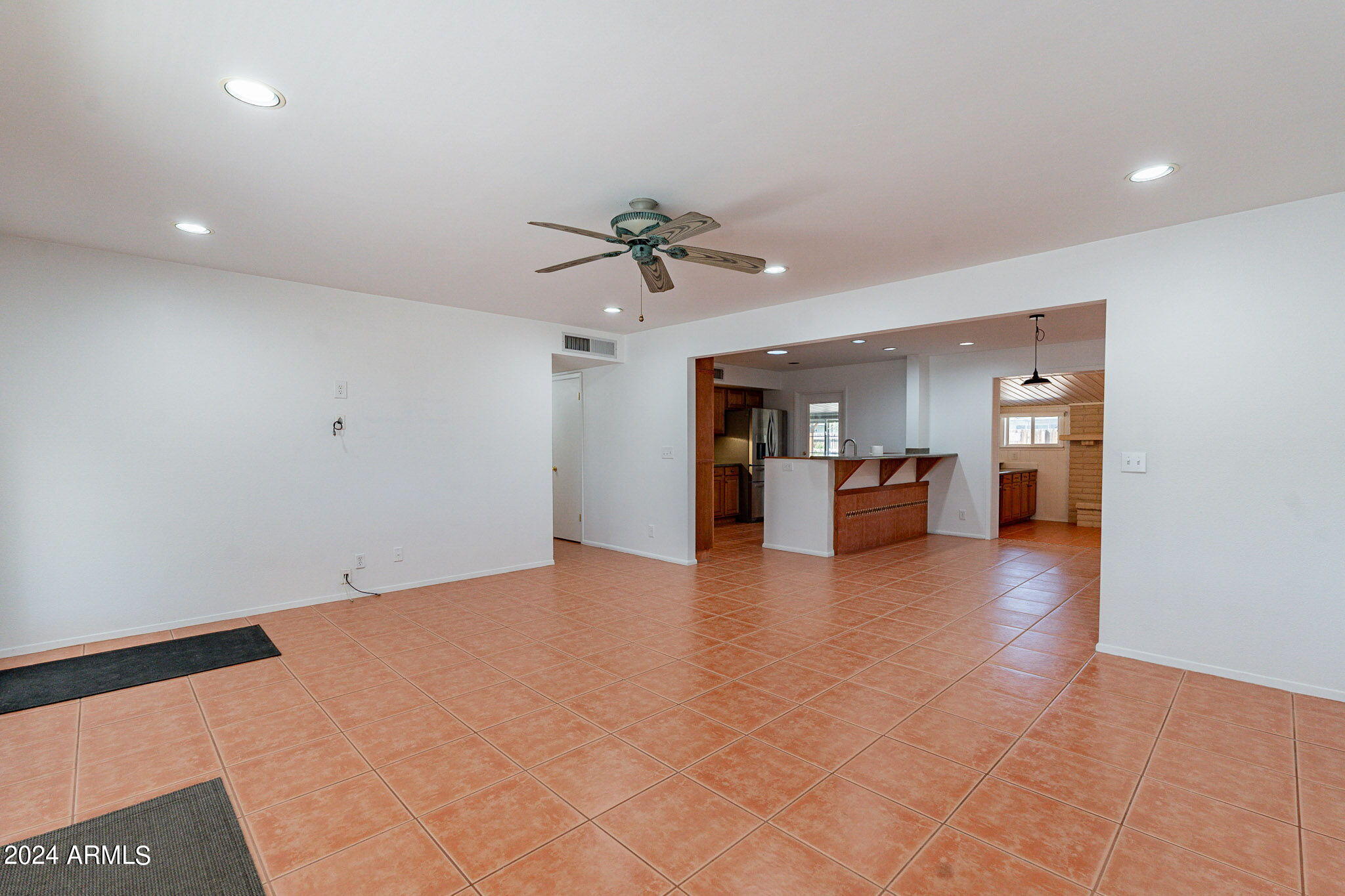 2130 W GREENBRIAR Drive