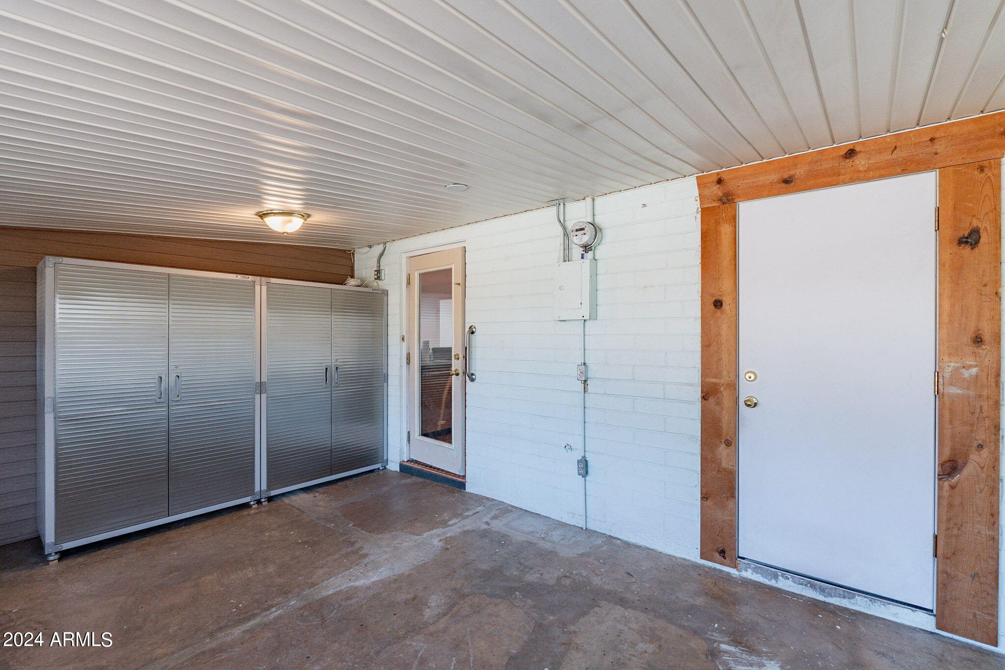 2130 W GREENBRIAR Drive
