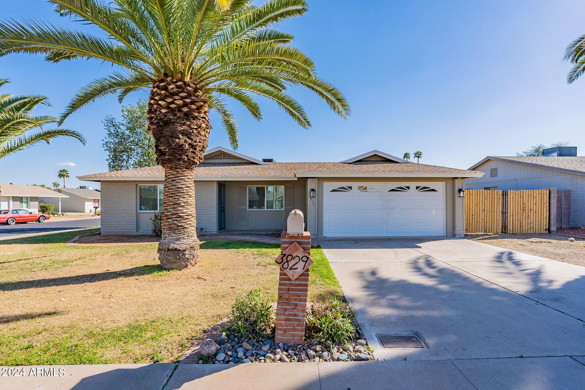 3829 W CARIBBEAN Lane